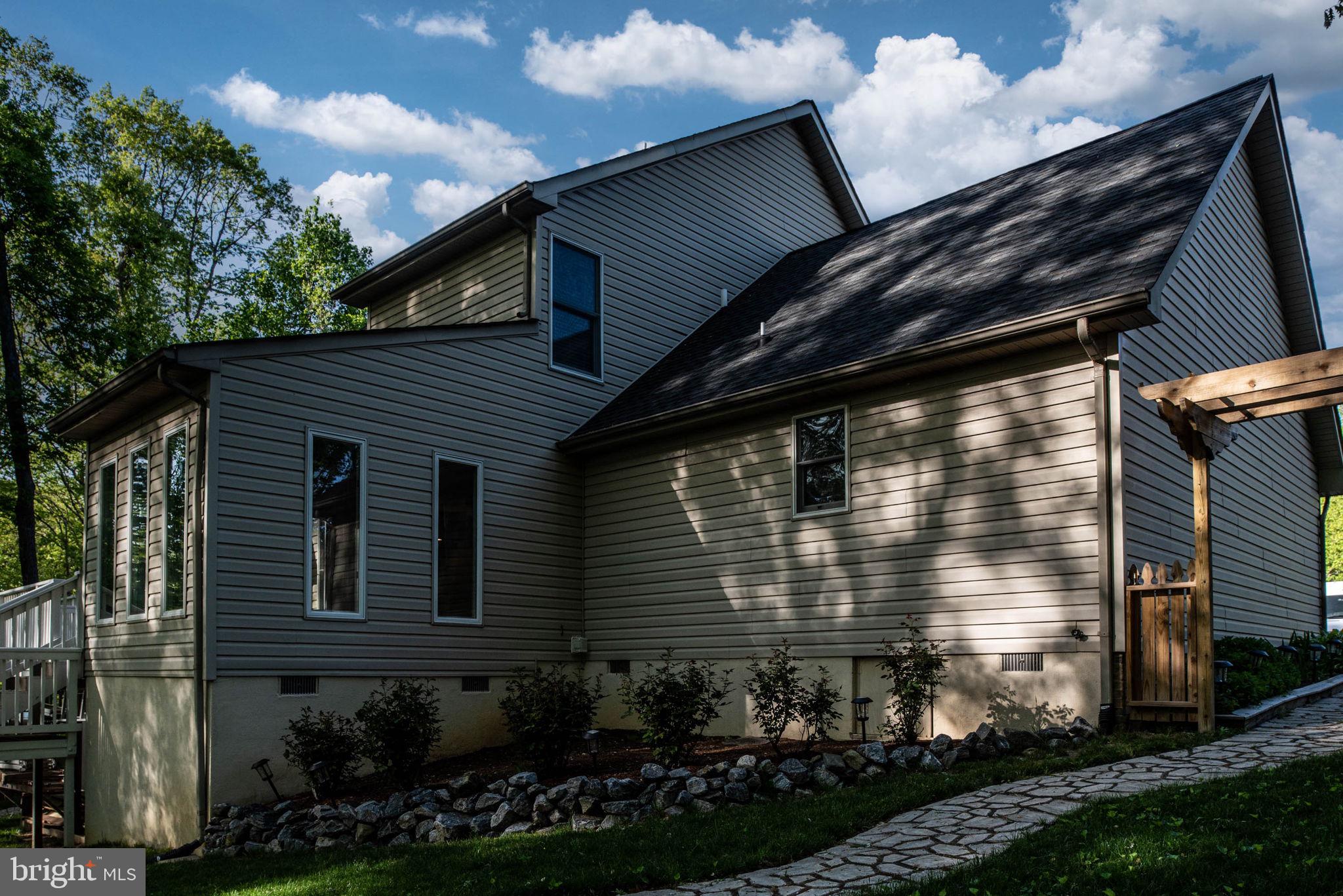 POPLAR FOREST - Residential
