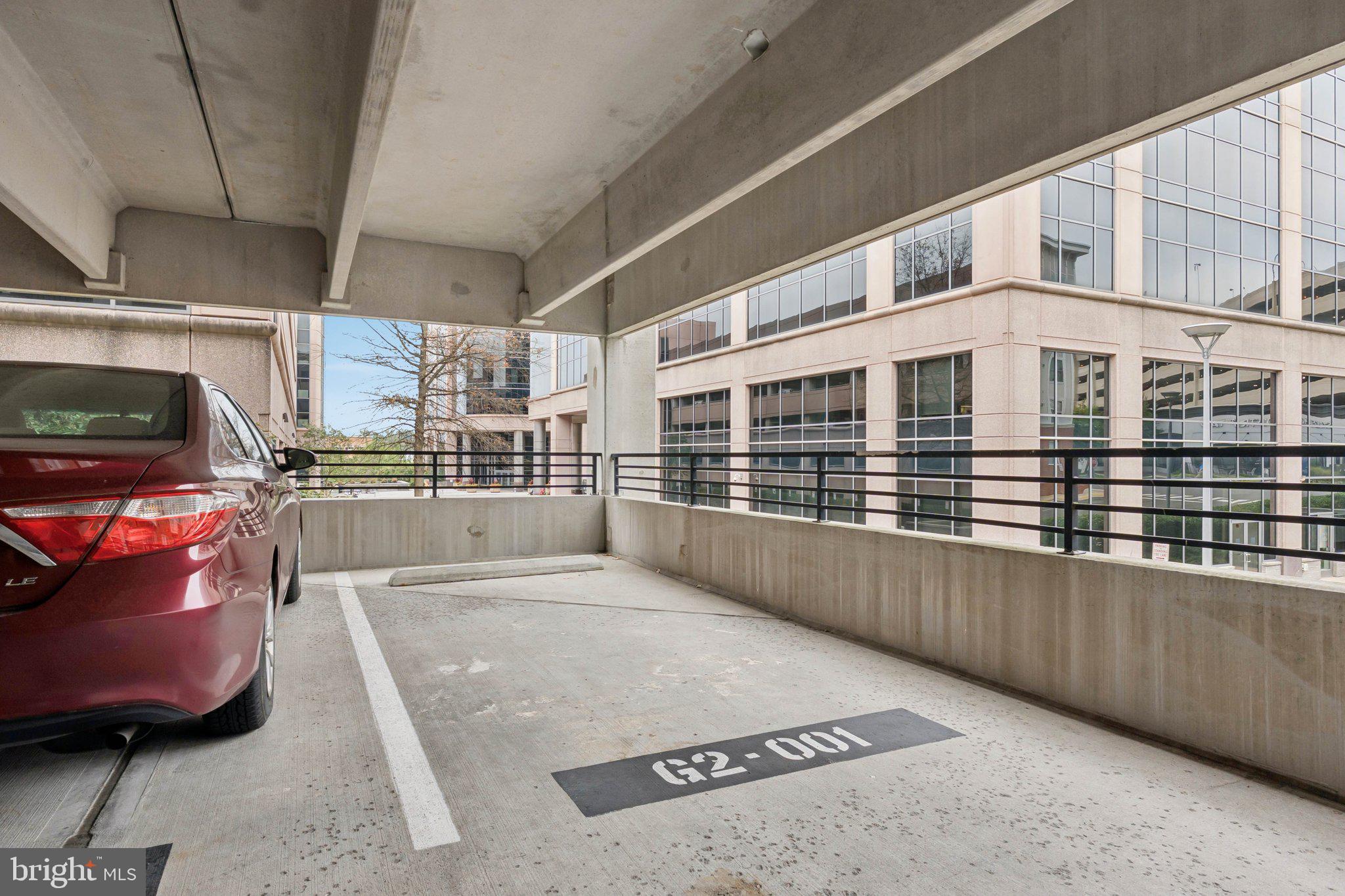 HALSTEAD AT THE METRO II - Residential