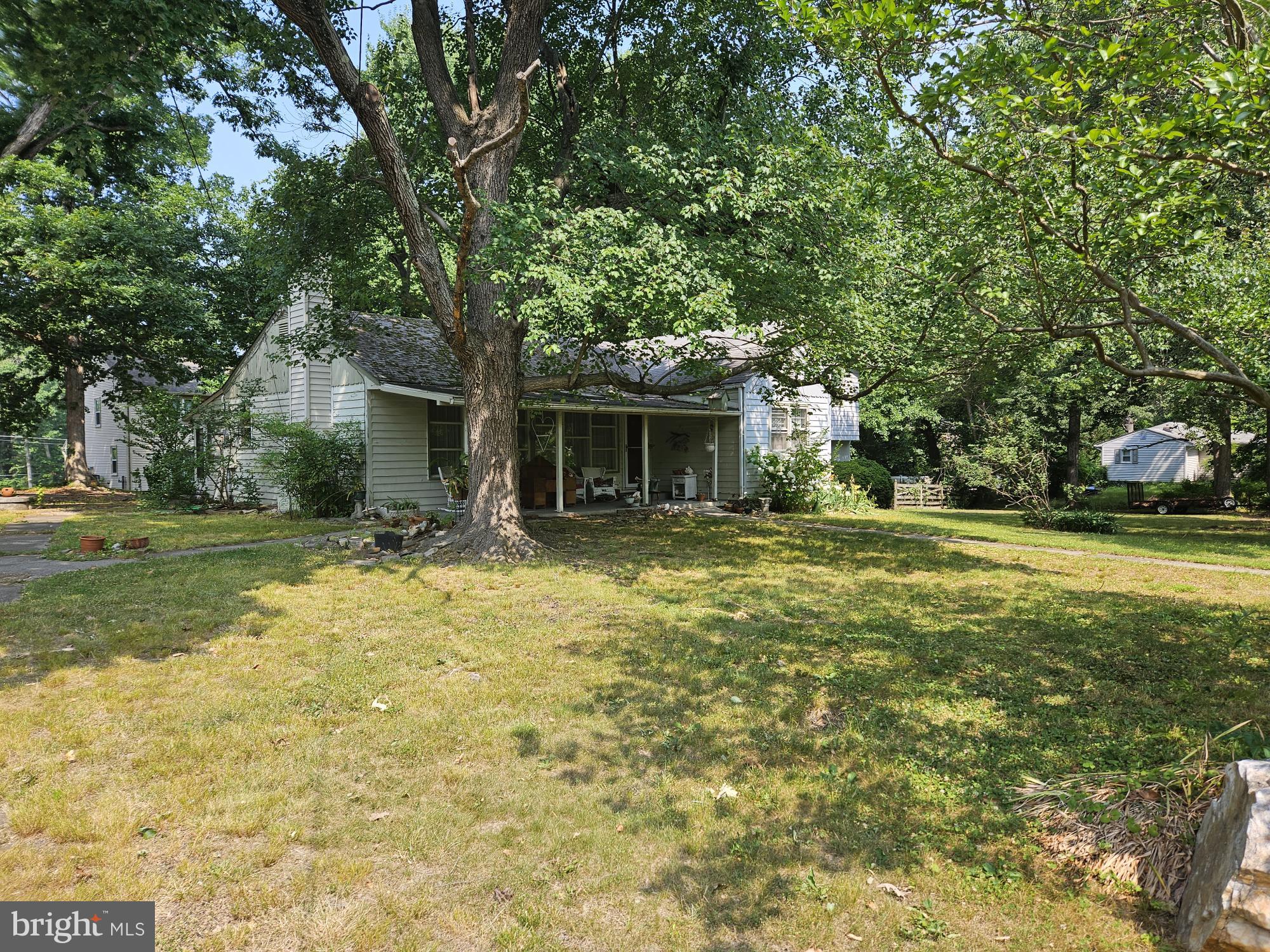 SHIRLEY SPRINGS - Residential