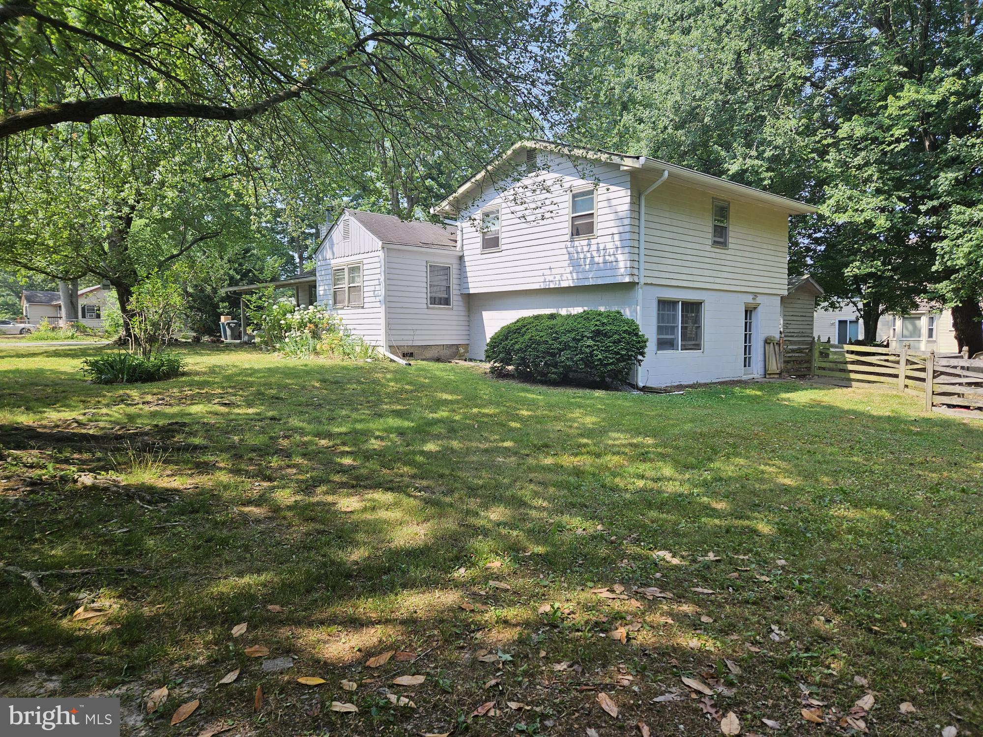 SHIRLEY SPRINGS - Residential