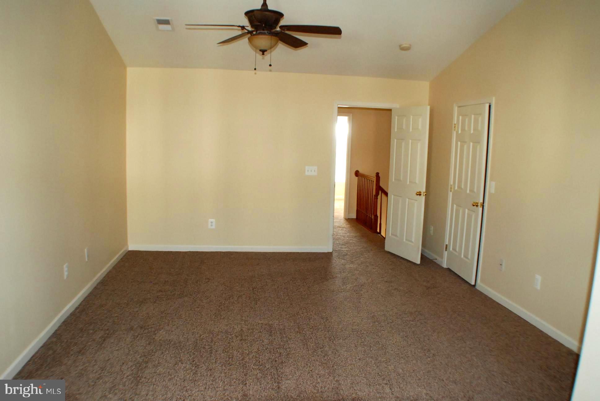 LAKELAND PLACE - Residential