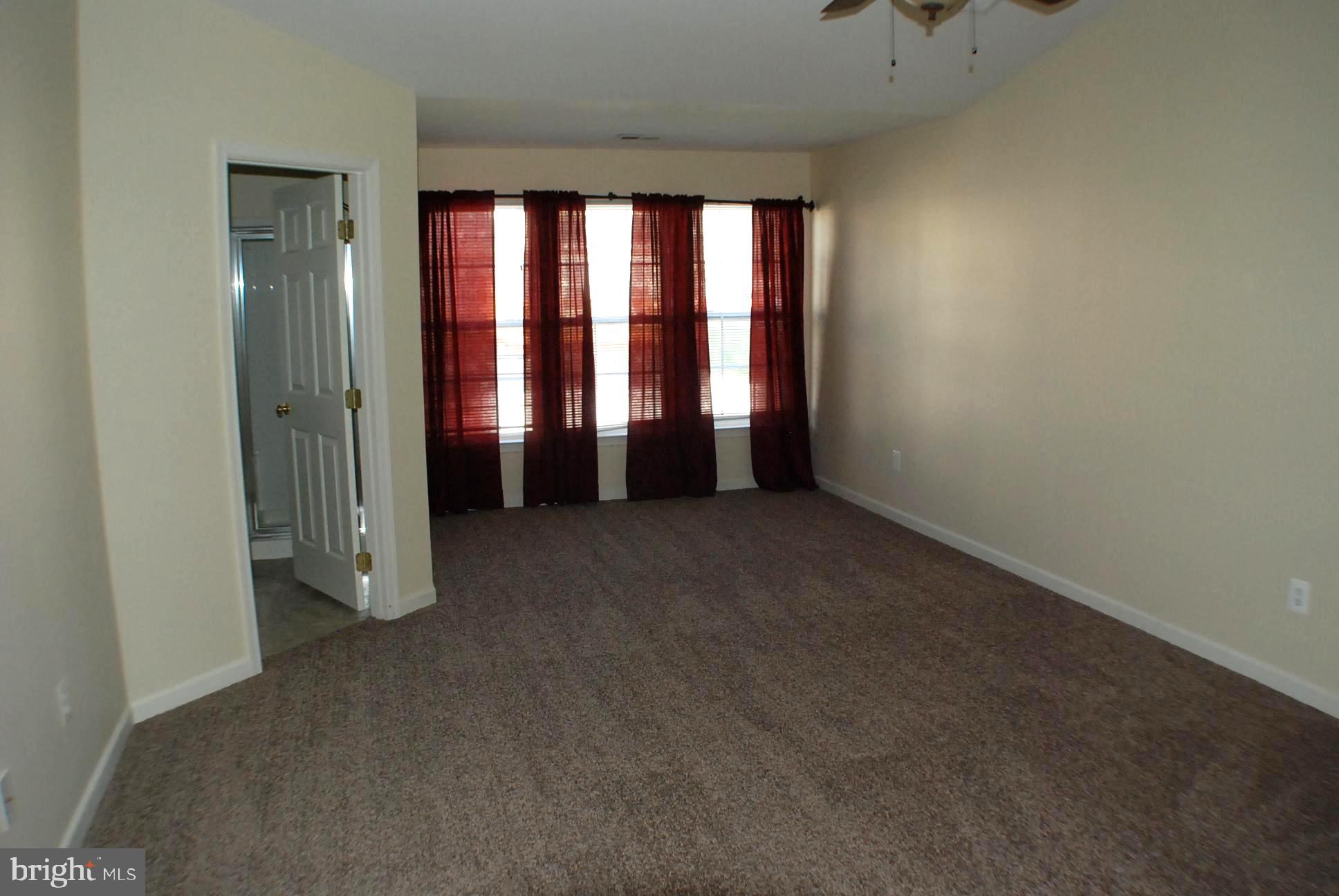 LAKELAND PLACE - Residential