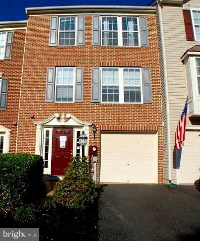 LAKELAND PLACE - Residential