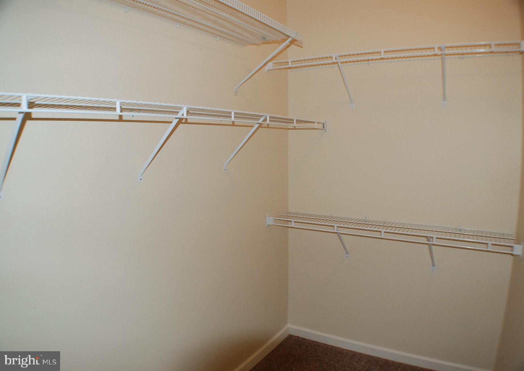 LAKELAND PLACE - Residential