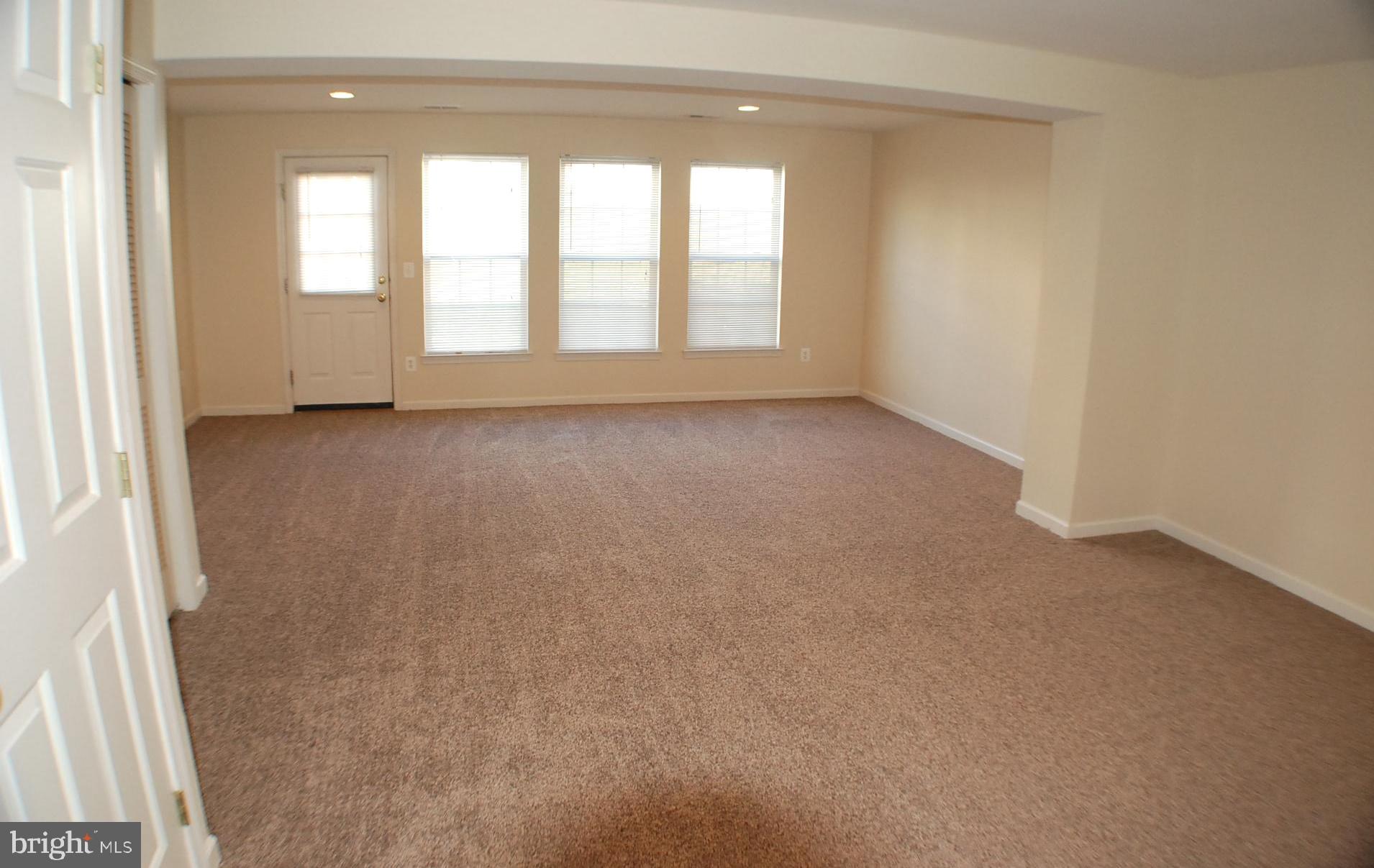 LAKELAND PLACE - Residential