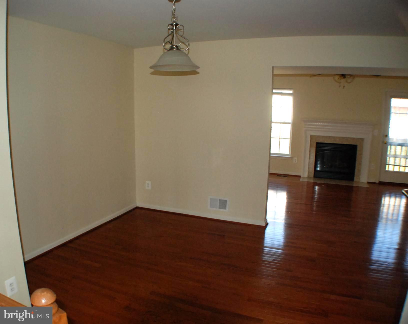 LAKELAND PLACE - Residential