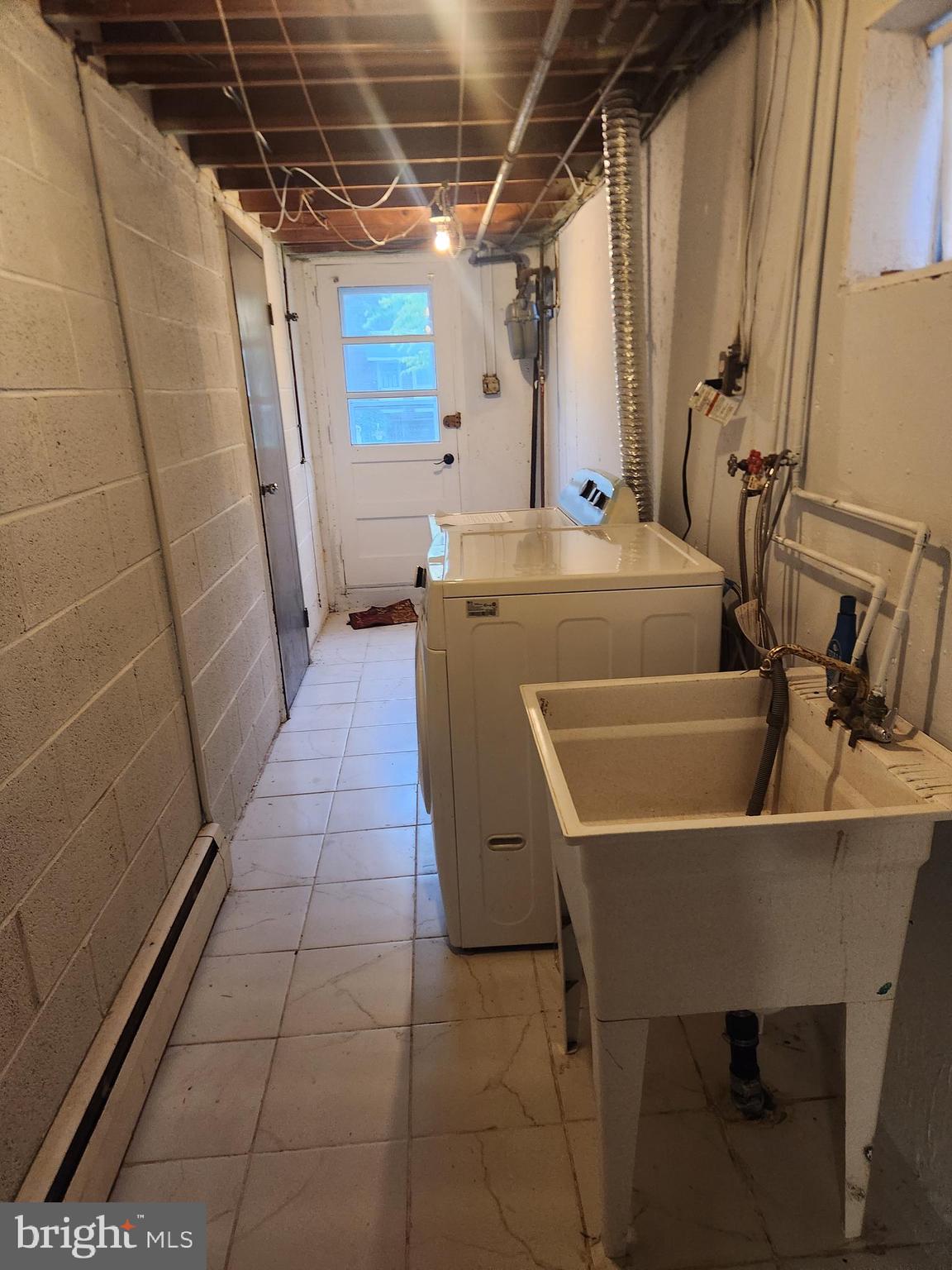 FOX CHASE - Residential Lease