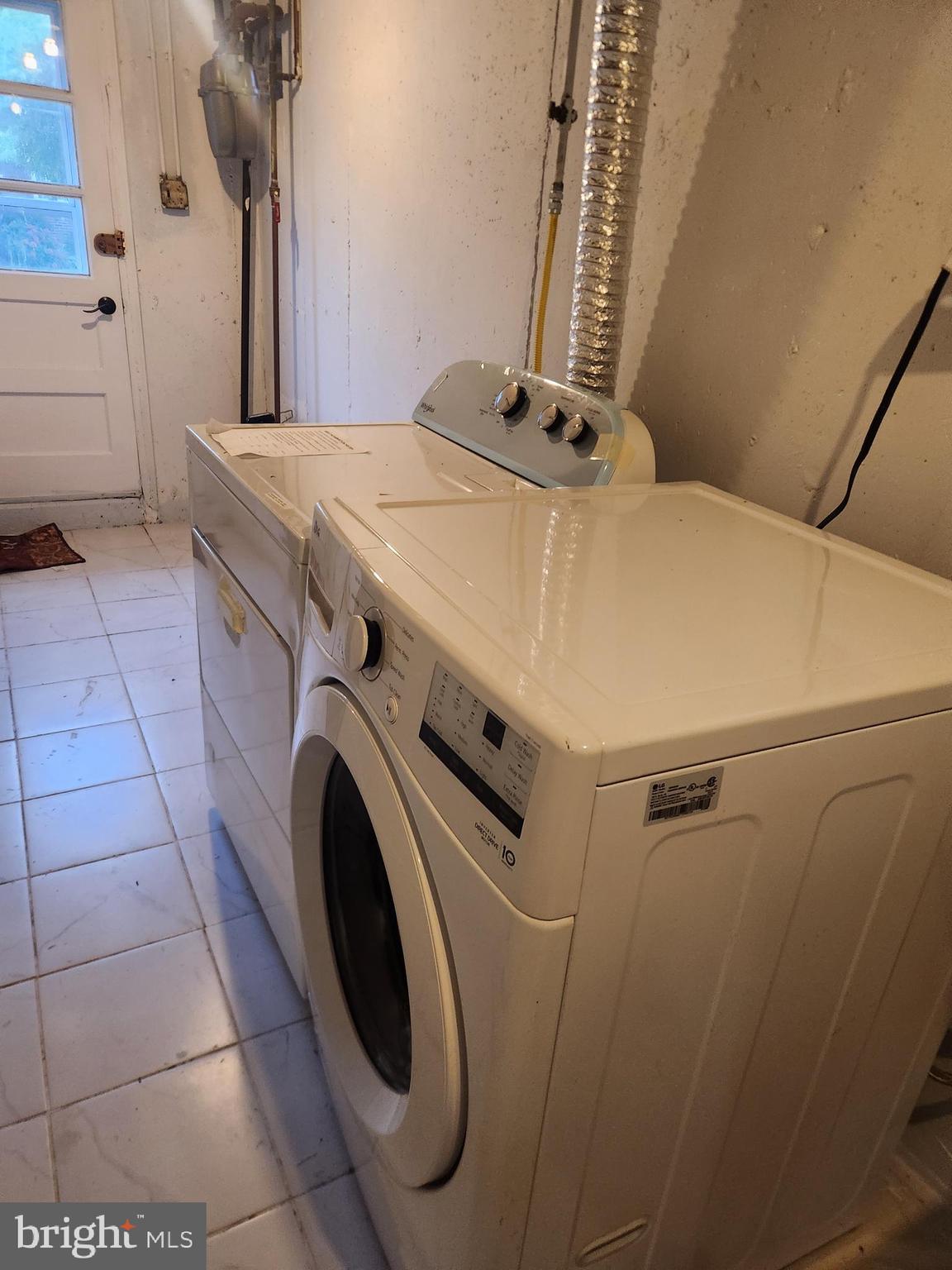 FOX CHASE - Residential Lease