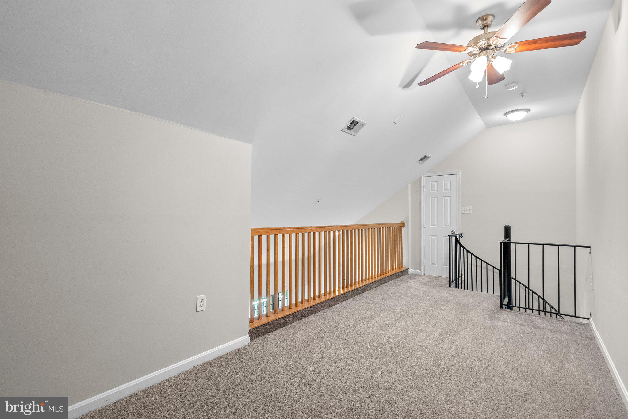 LAKE POINTE AT TOWN CENTER - Residential