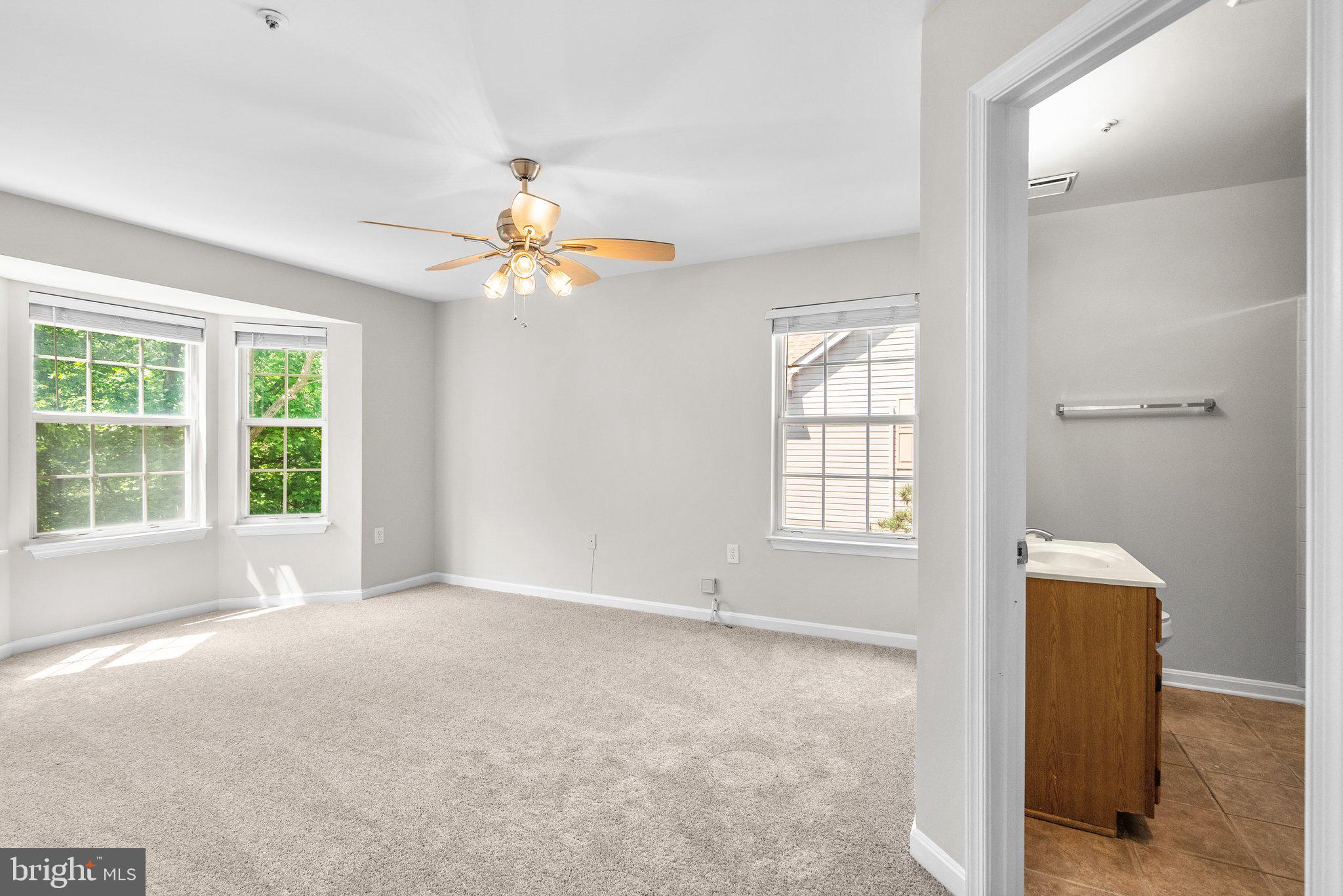 LAKE POINTE AT TOWN CENTER - Residential