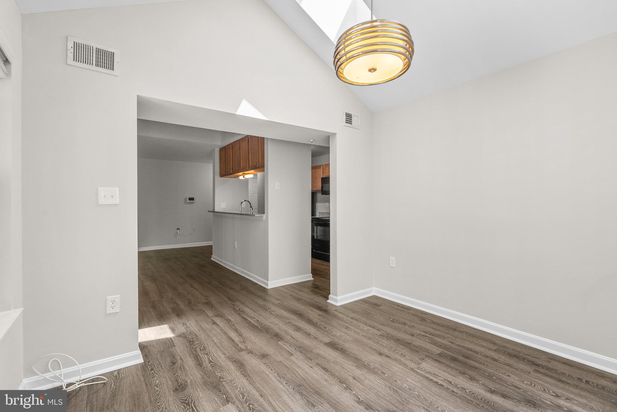 LAKE POINTE AT TOWN CENTER - Residential