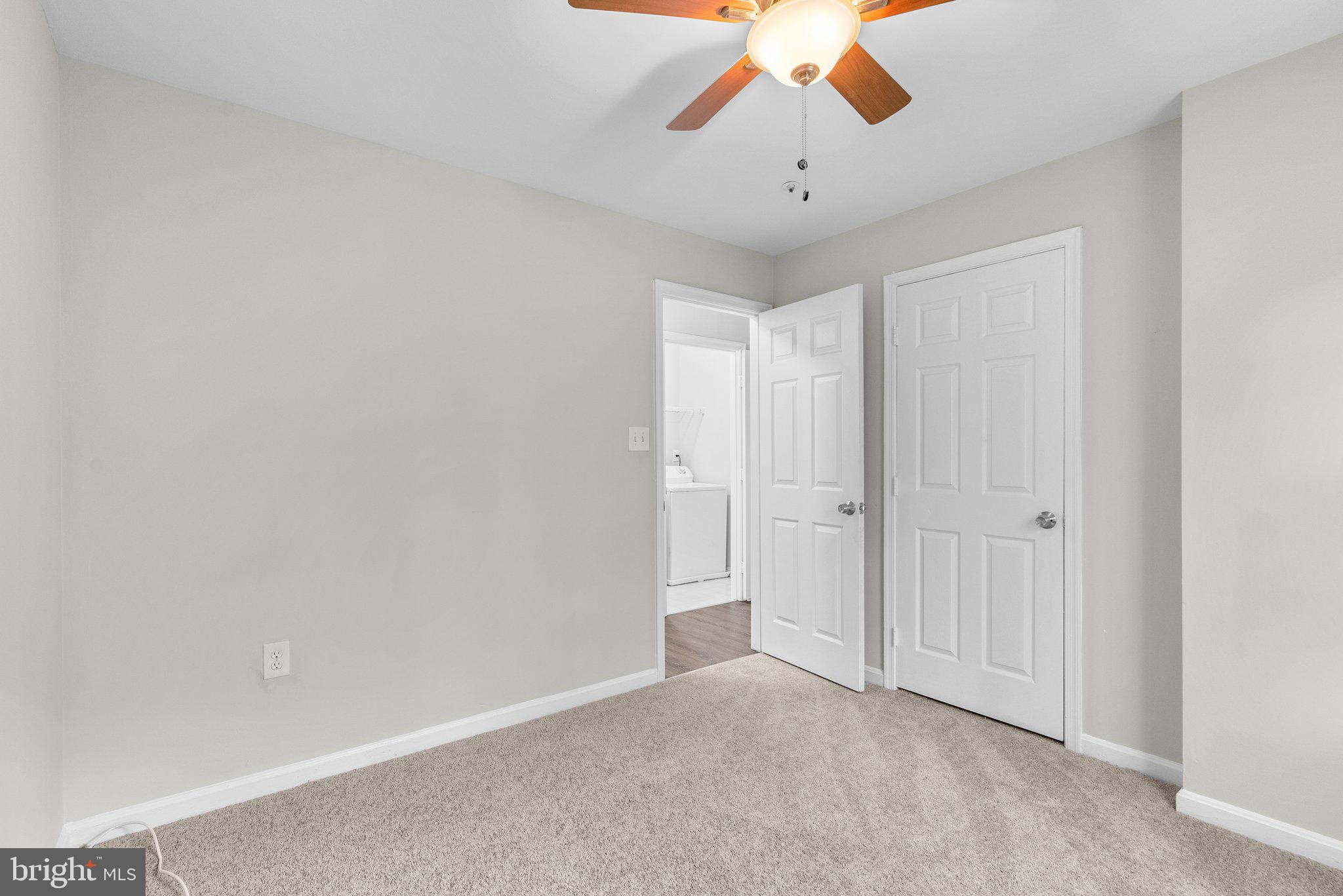 LAKE POINTE AT TOWN CENTER - Residential