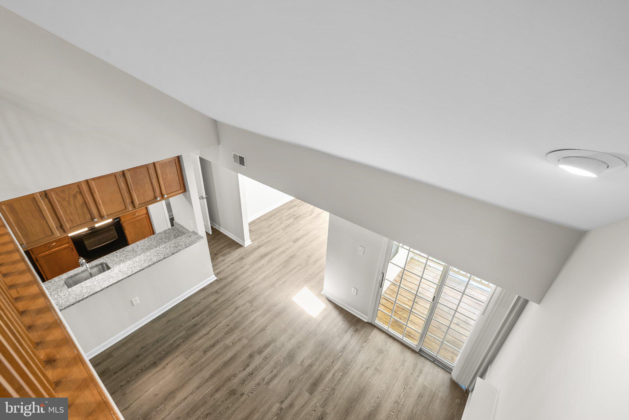 LAKE POINTE AT TOWN CENTER - Residential