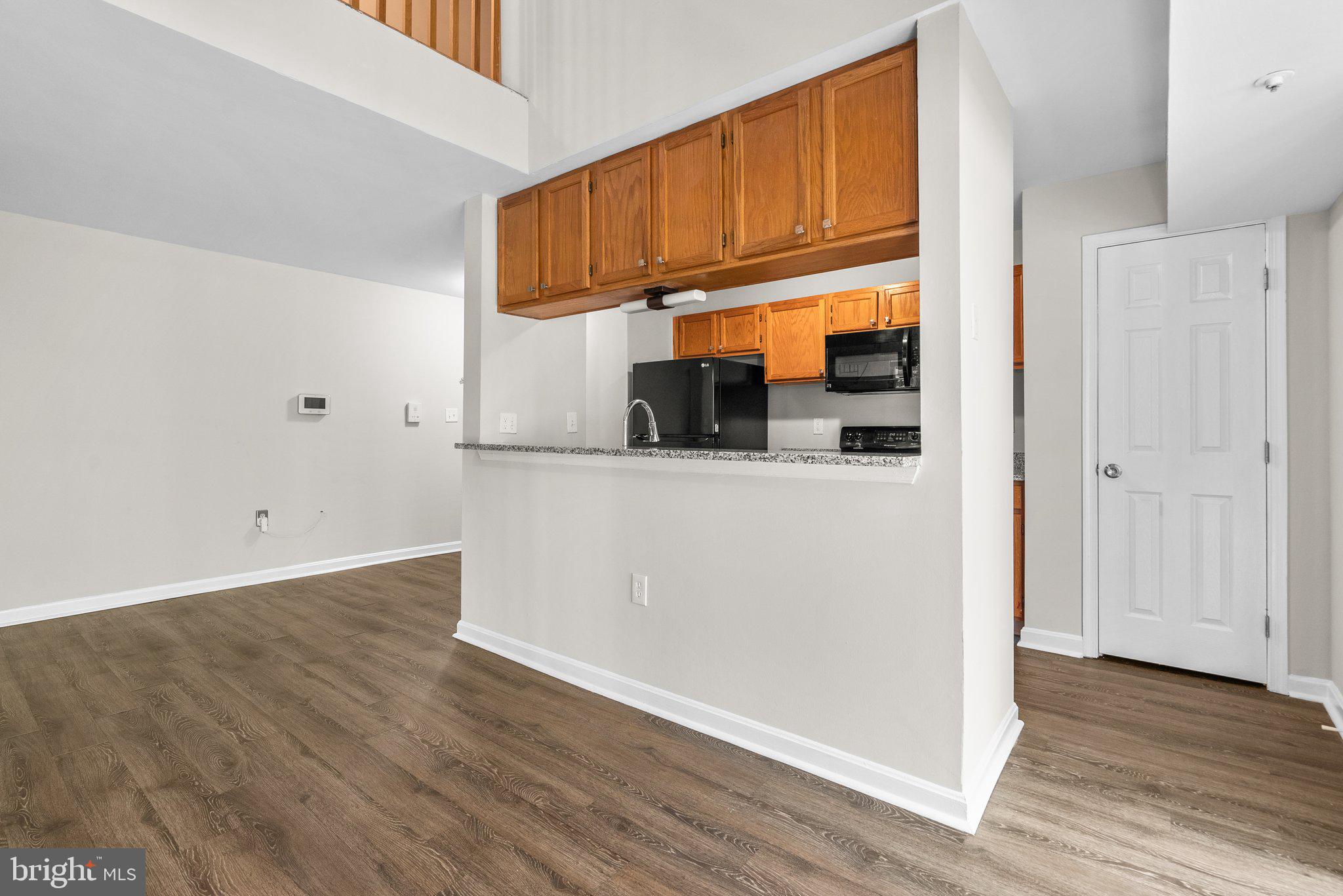 LAKE POINTE AT TOWN CENTER - Residential