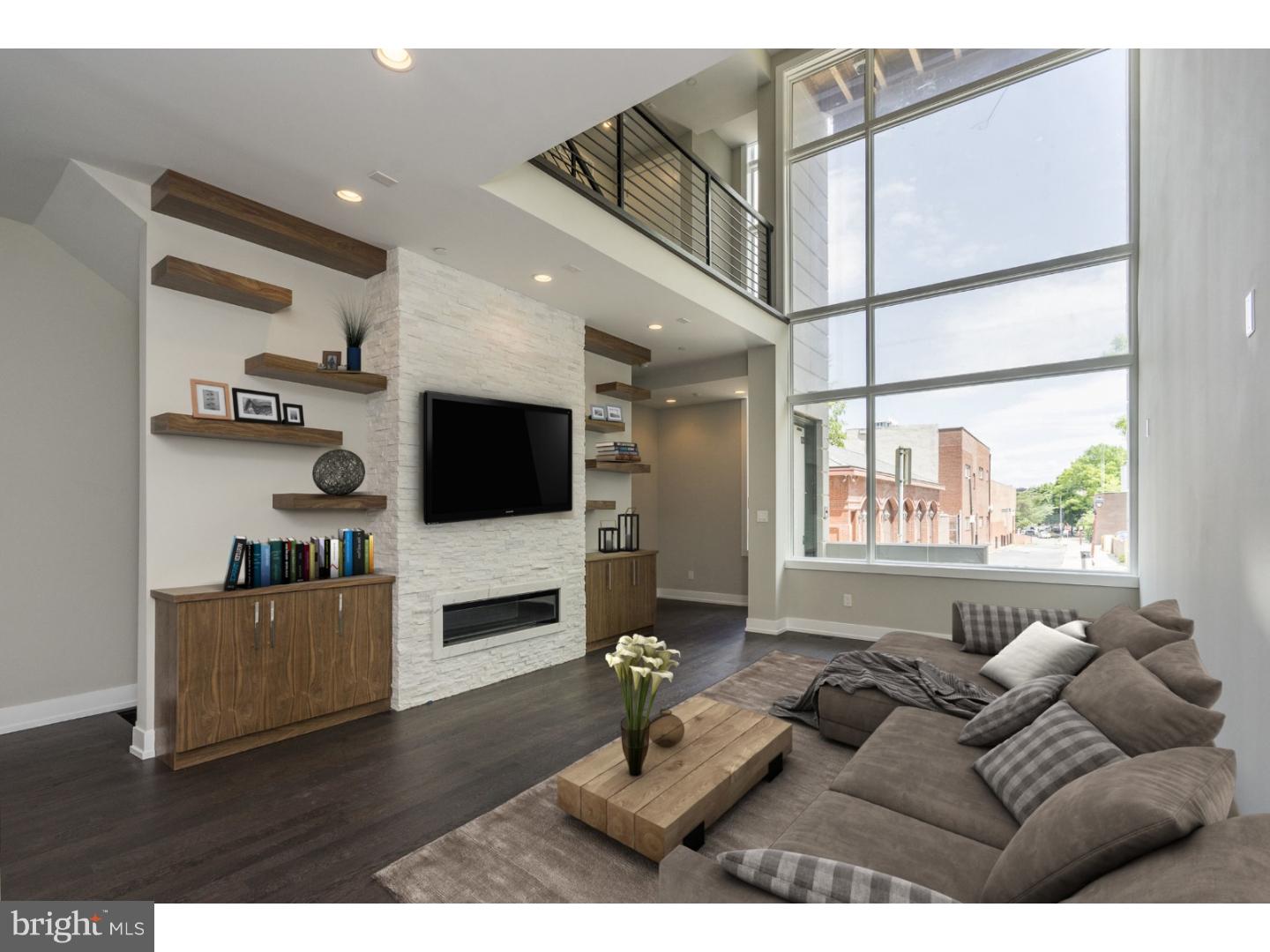 SOCIETY HILL - Residential