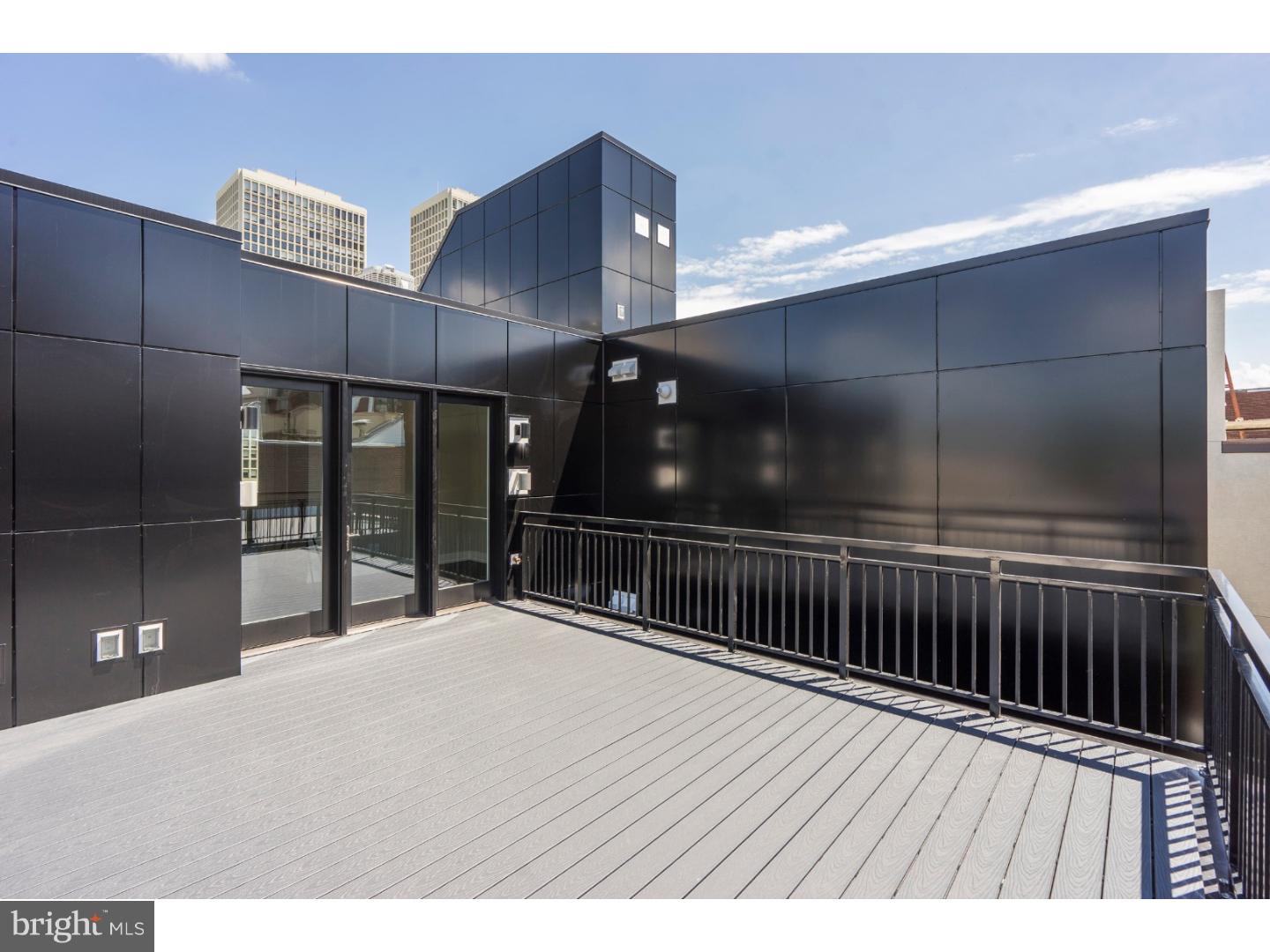 SOCIETY HILL - Residential