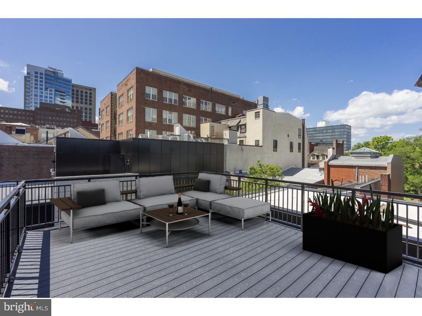 SOCIETY HILL - Residential