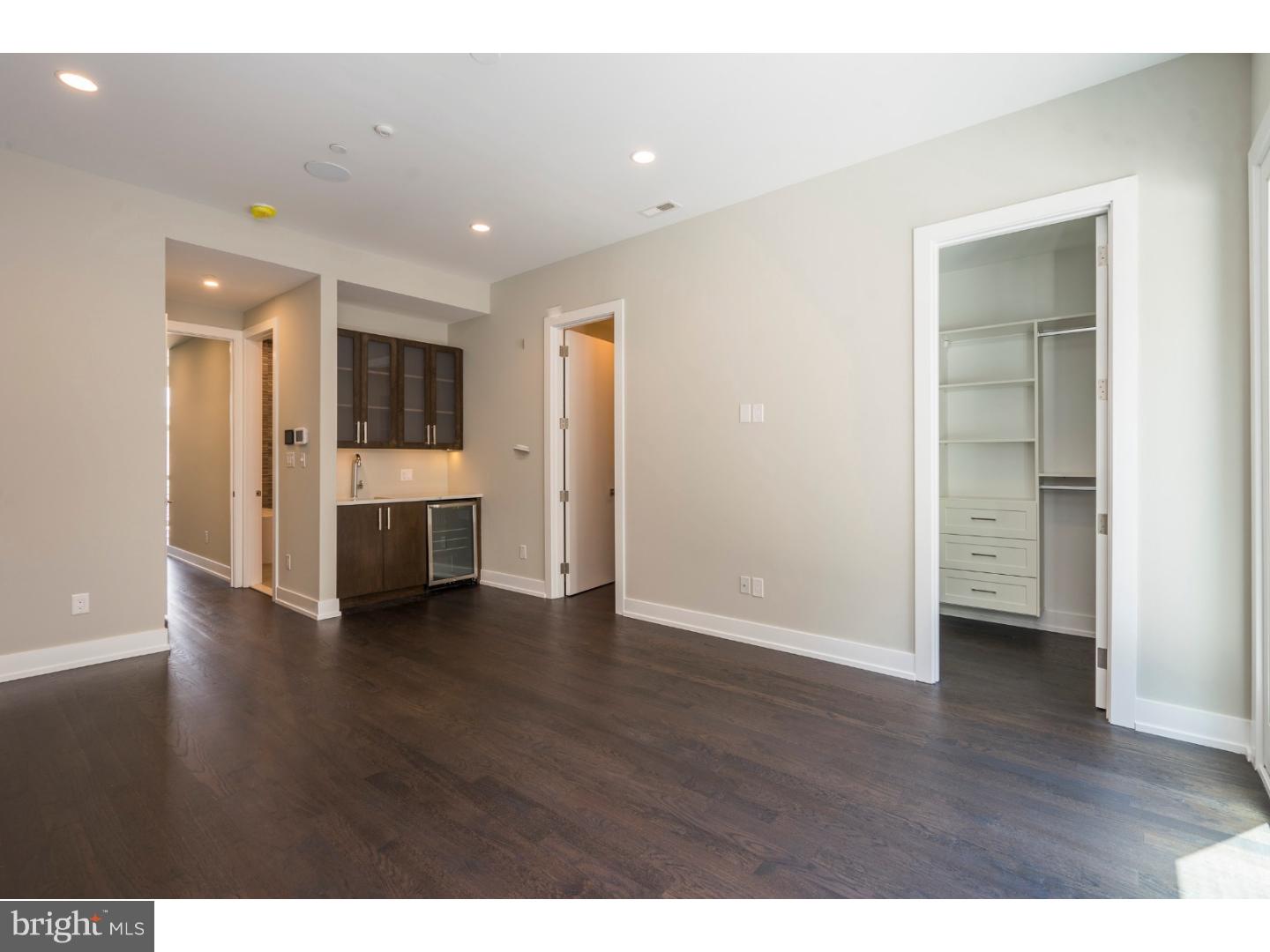 SOCIETY HILL - Residential