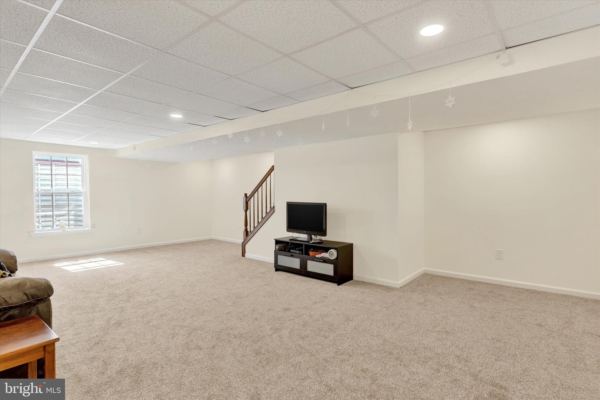 THORNBURY HUNT II - Residential