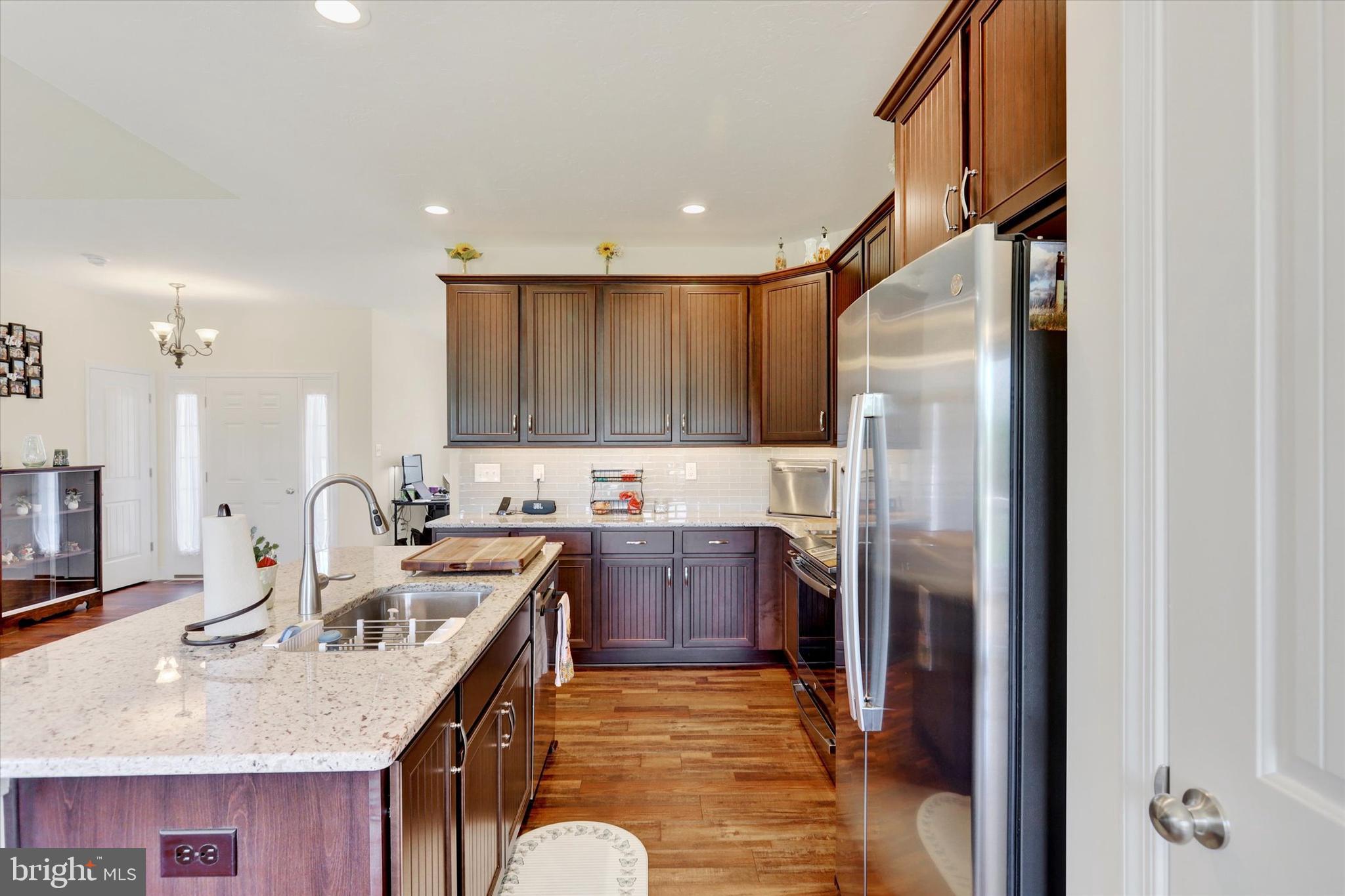 THORNBURY HUNT II - Residential