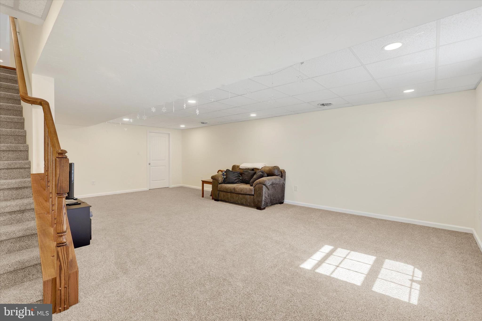 THORNBURY HUNT II - Residential