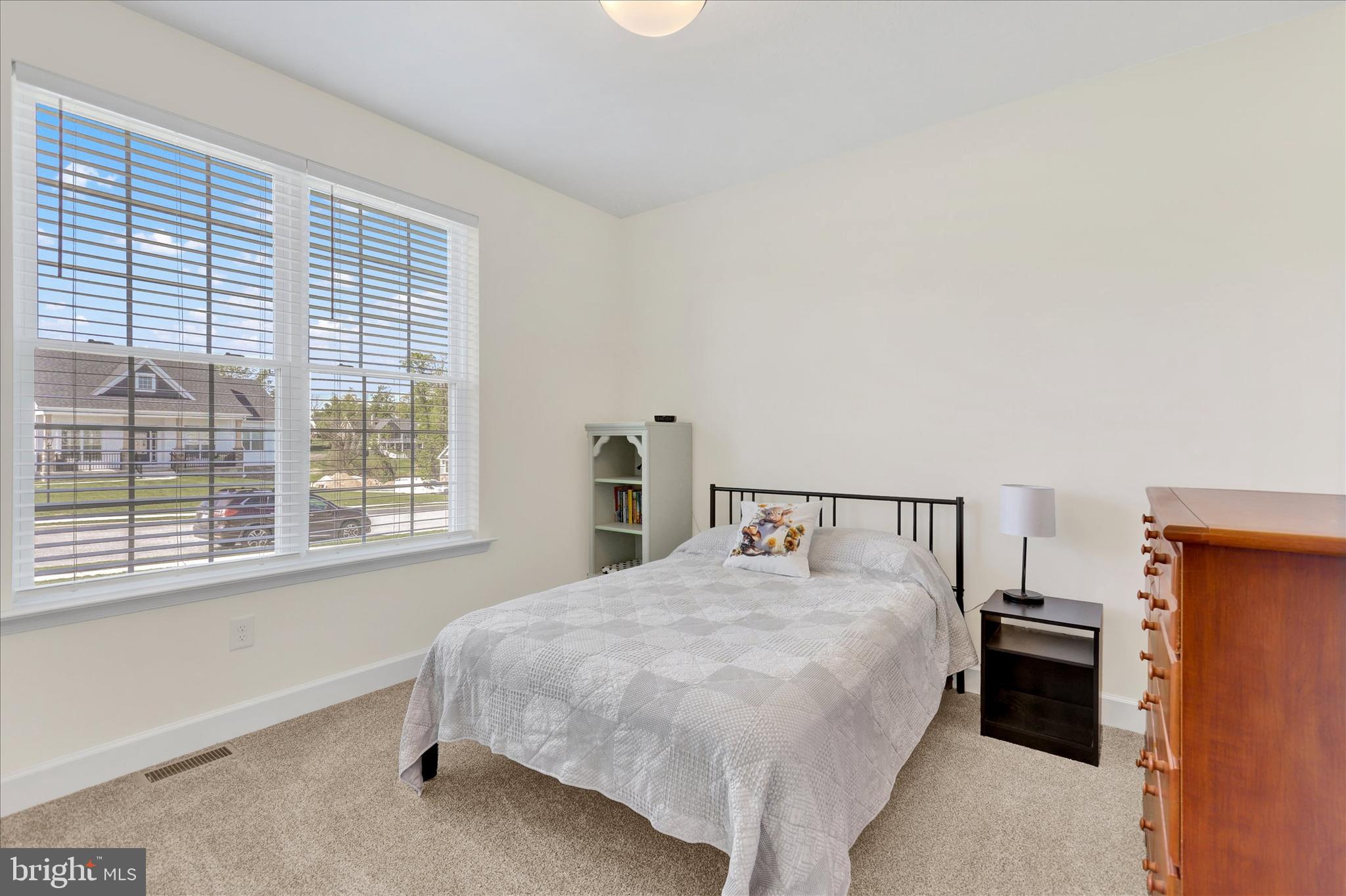 THORNBURY HUNT II - Residential
