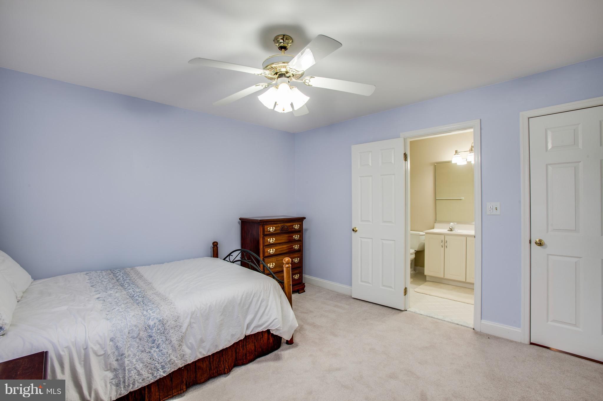 HUNT AT FAIRFAX STATION - Residential