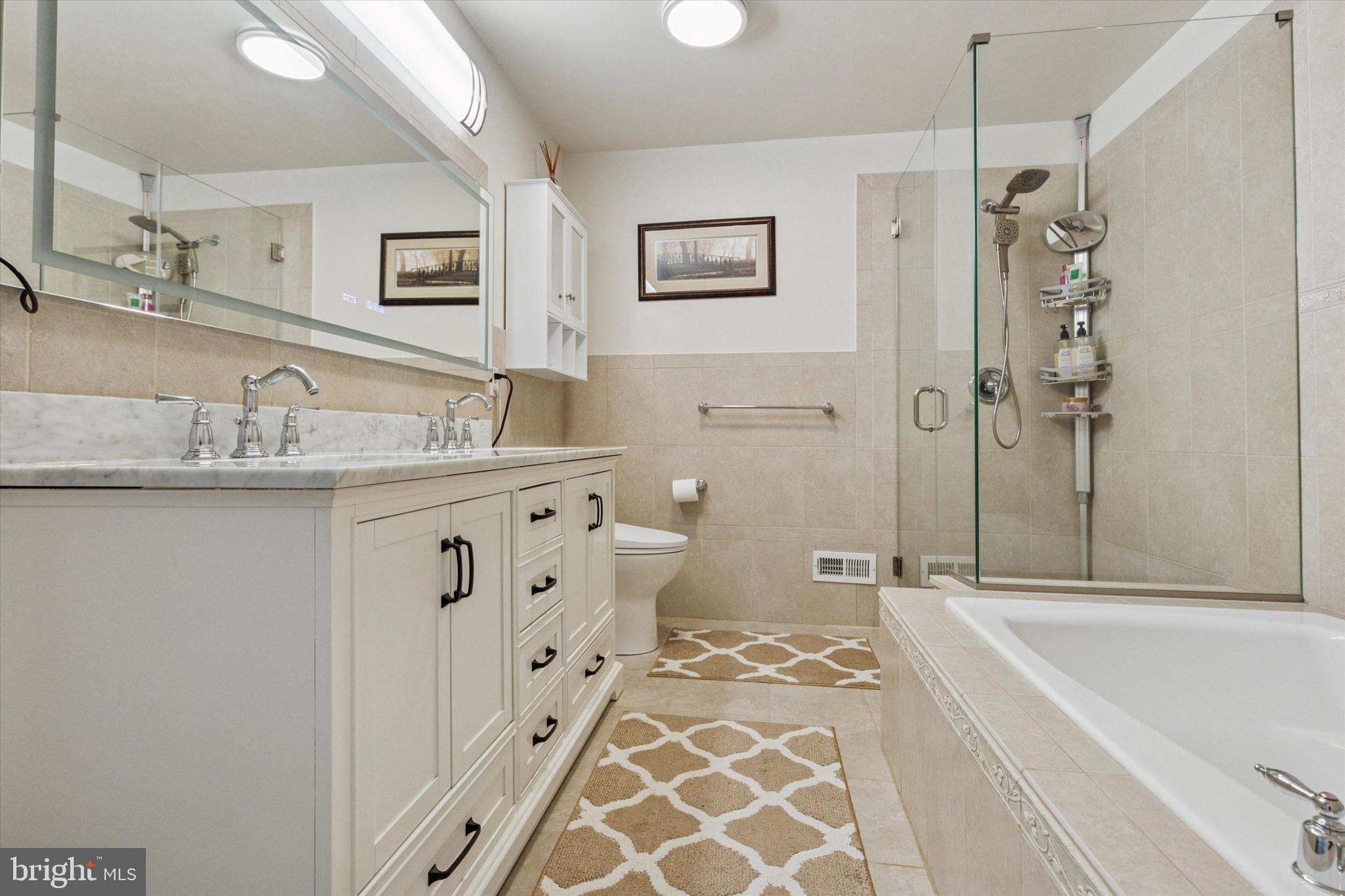 TH AT HERITAGE CNTR - Residential Lease