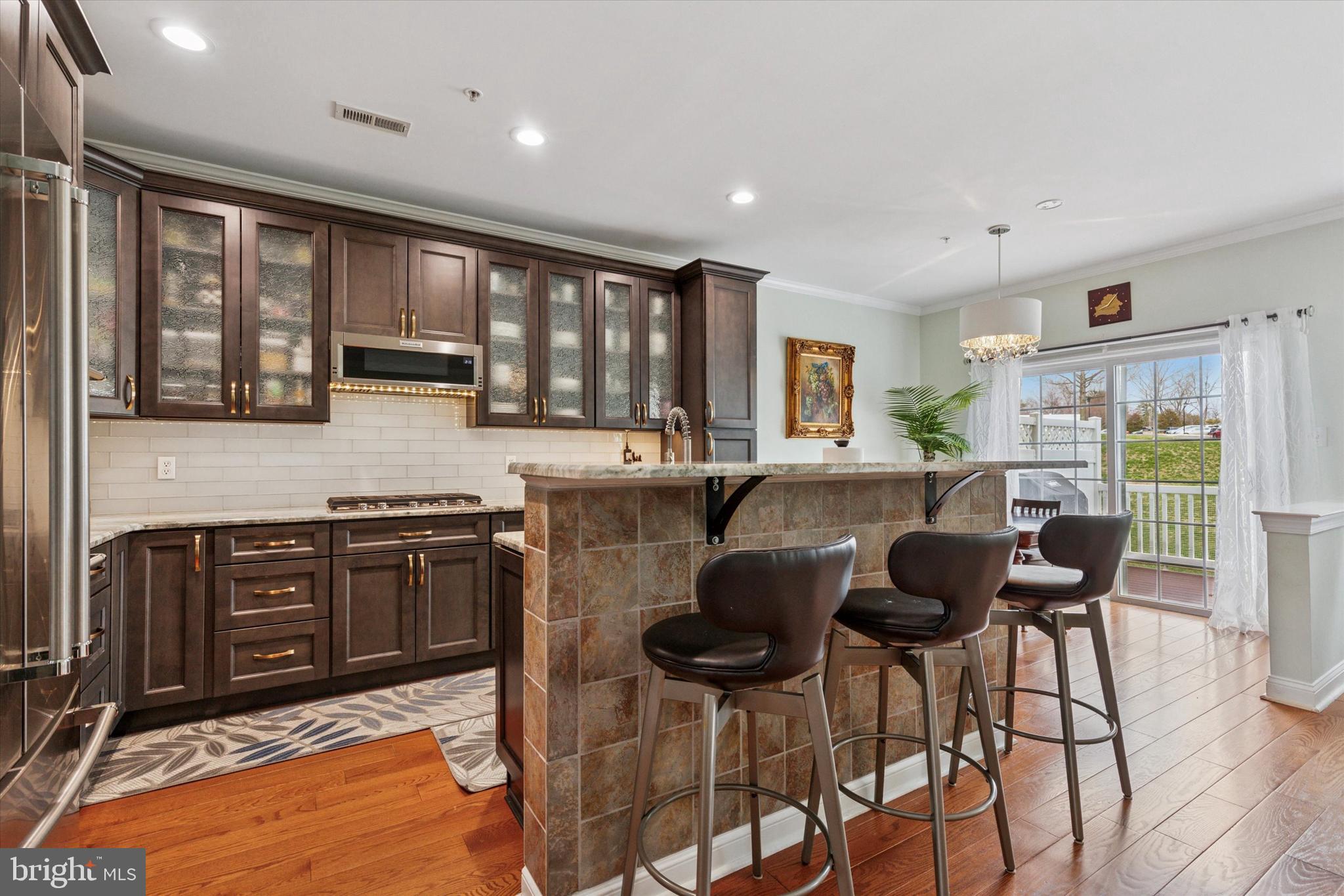 TH AT HERITAGE CNTR - Residential Lease