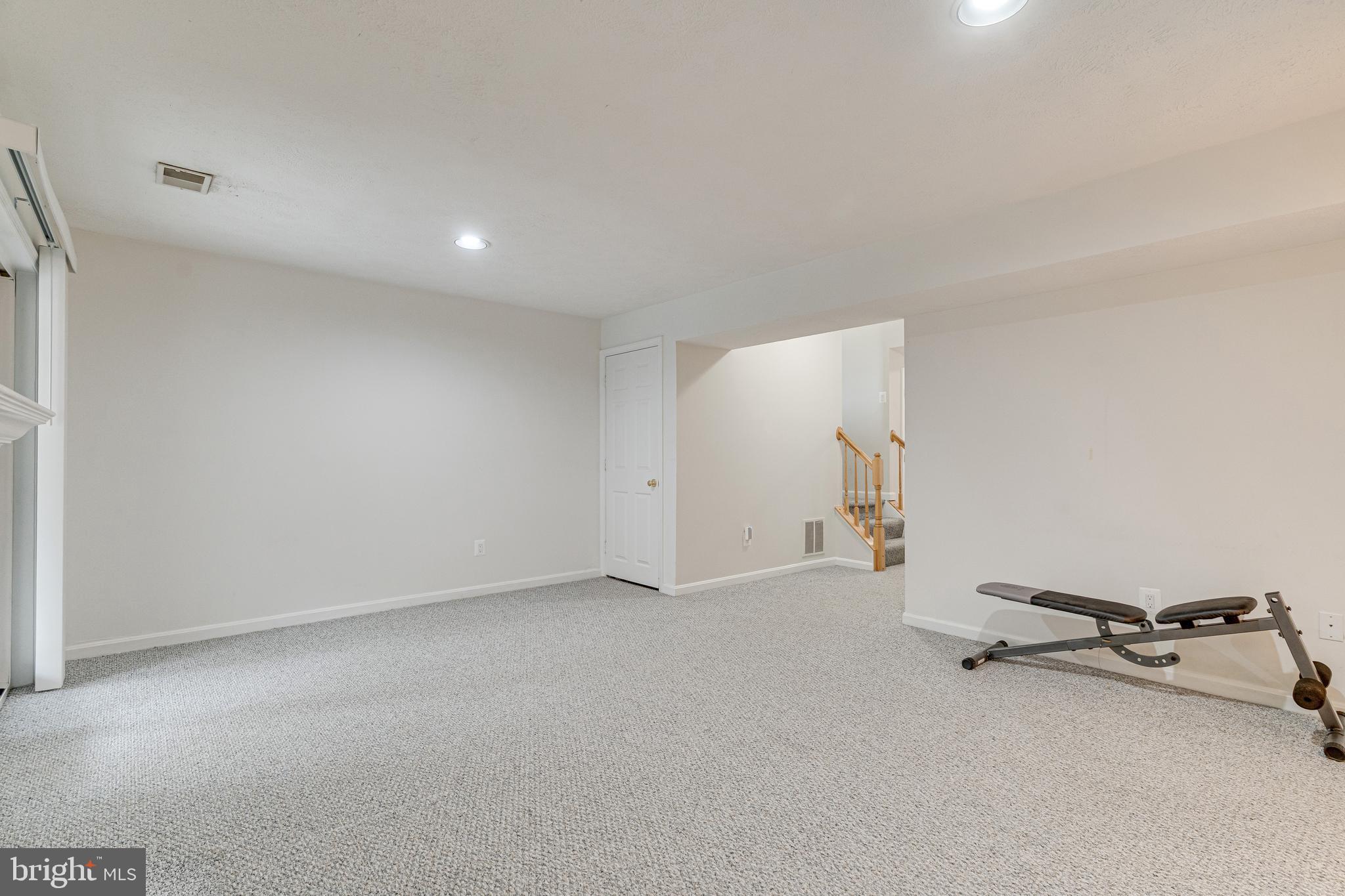 ENGLEWOOD MEWS - Residential Lease