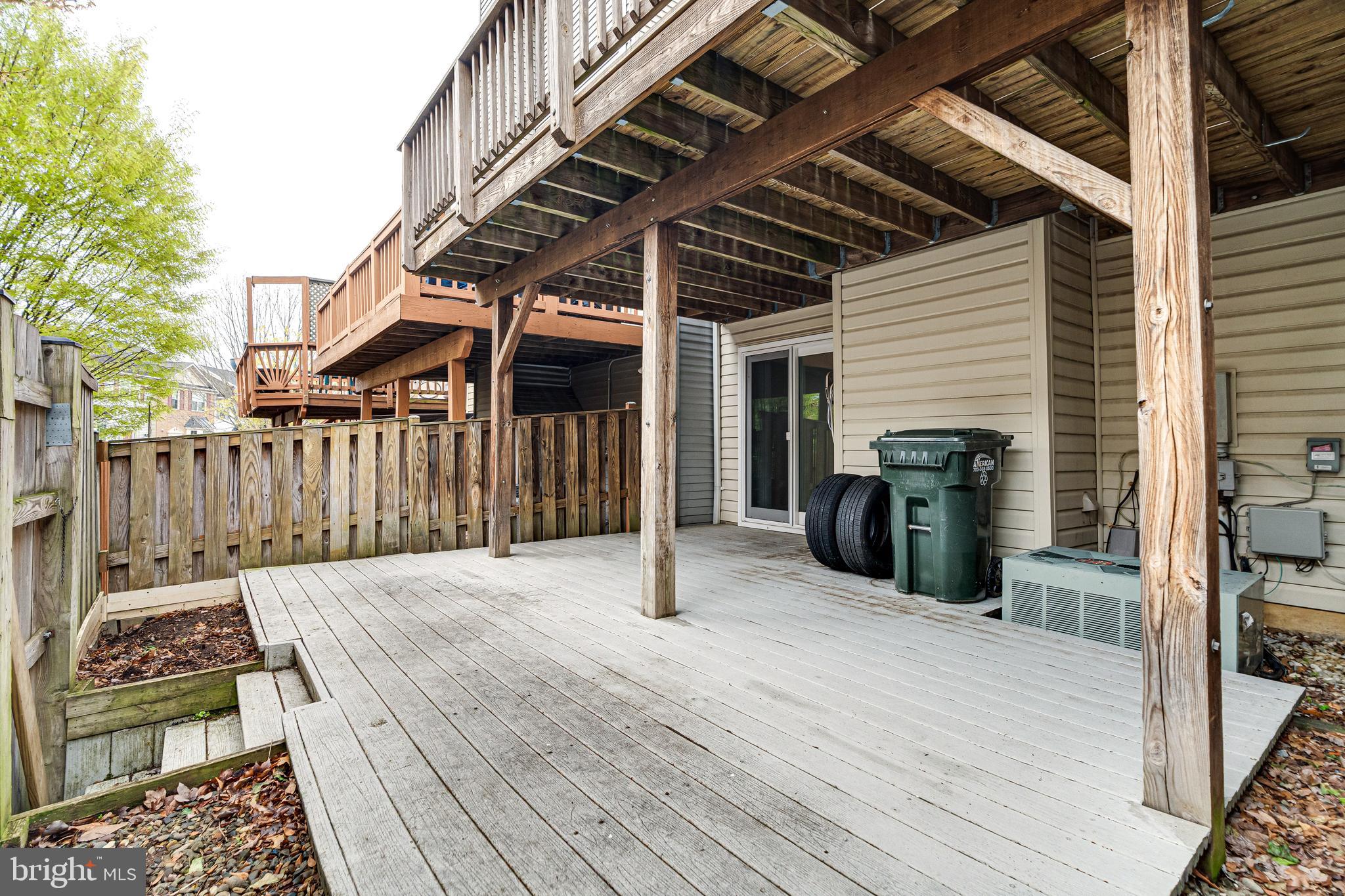 ENGLEWOOD MEWS - Residential Lease