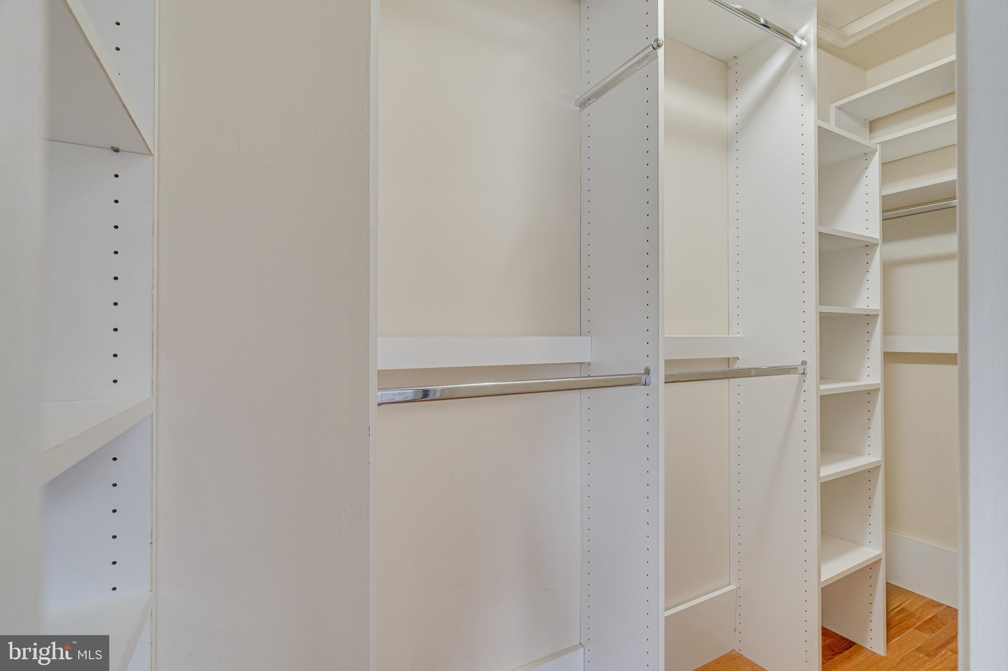 ENGLEWOOD MEWS - Residential Lease