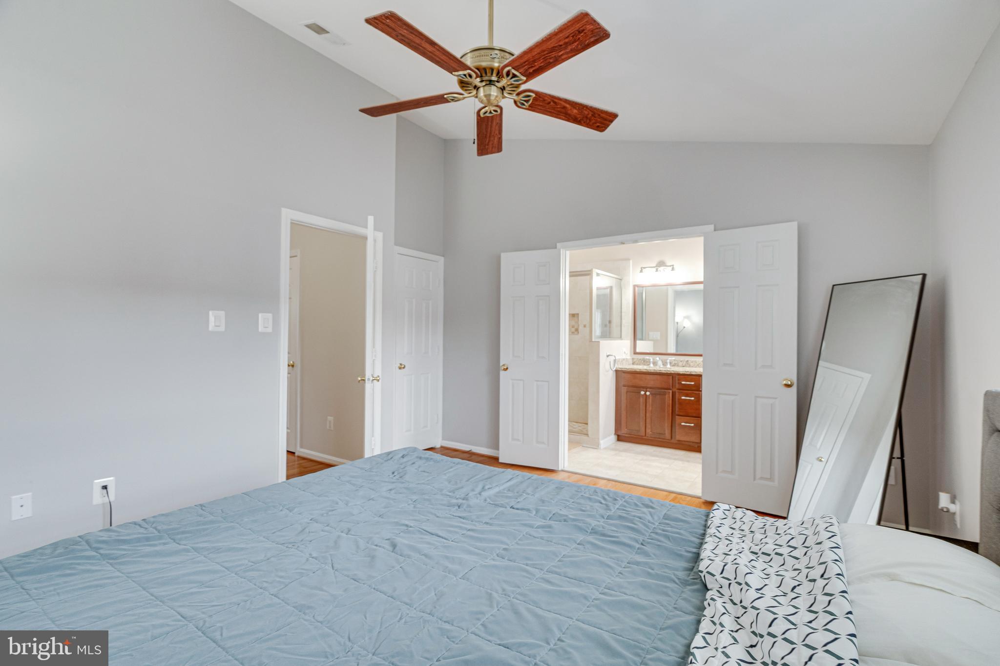 ENGLEWOOD MEWS - Residential Lease