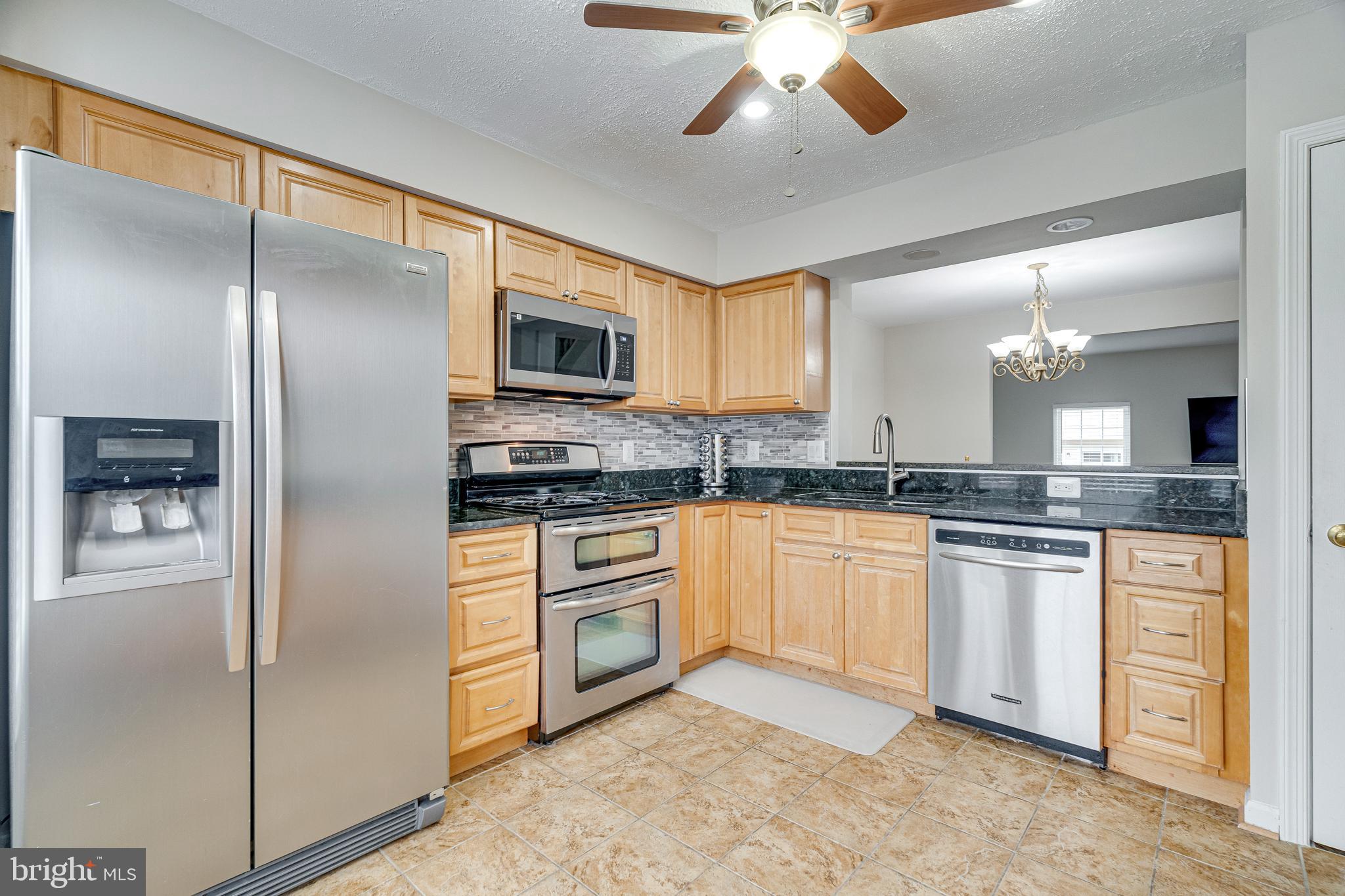 ENGLEWOOD MEWS - Residential Lease