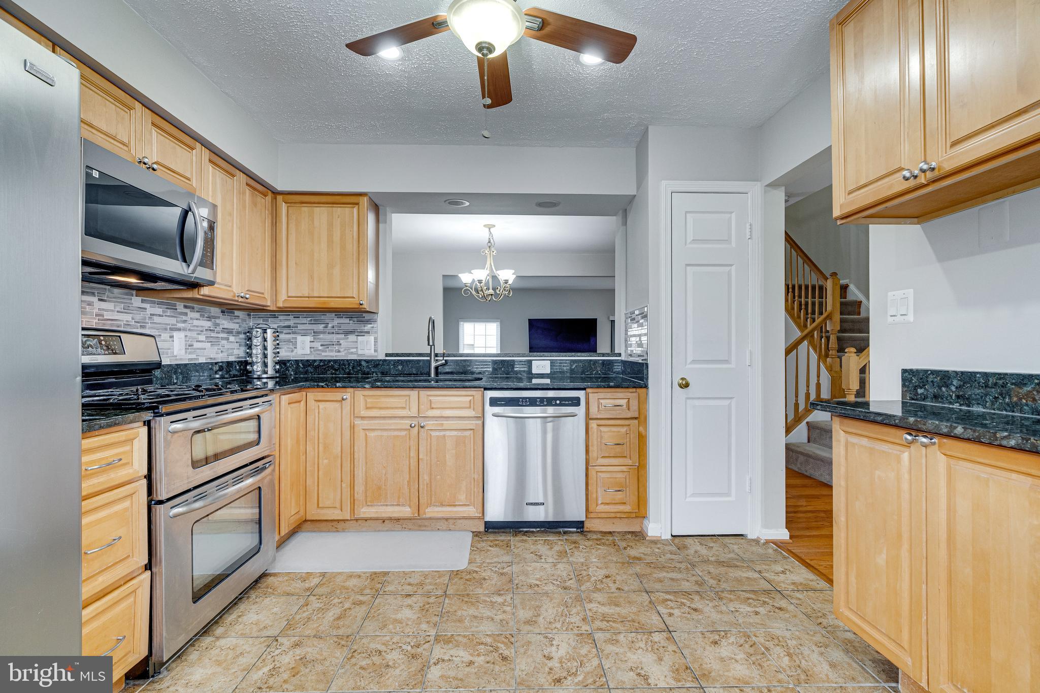 ENGLEWOOD MEWS - Residential Lease