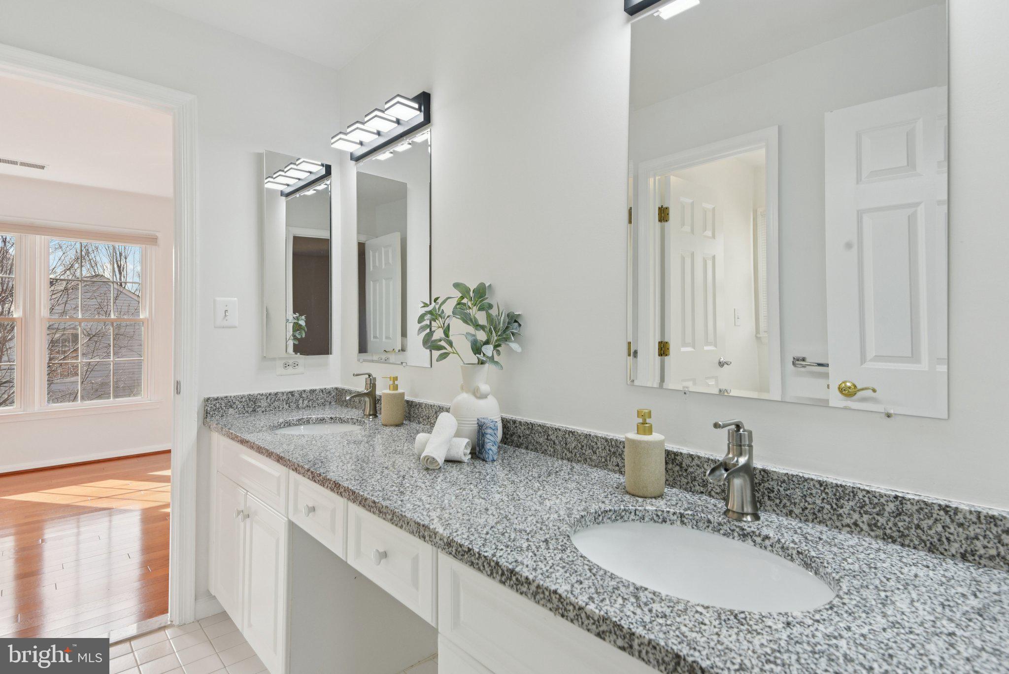 WOLFTRAP VALE - Residential