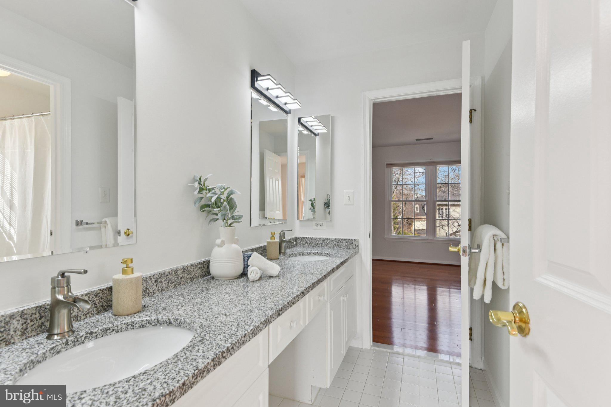 WOLFTRAP VALE - Residential