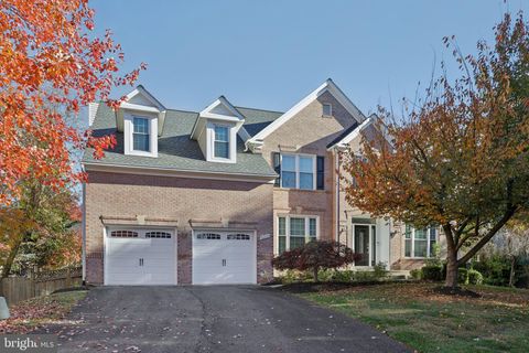 8214 WESTWOOD MEWS COURT VIENNA VA 22182