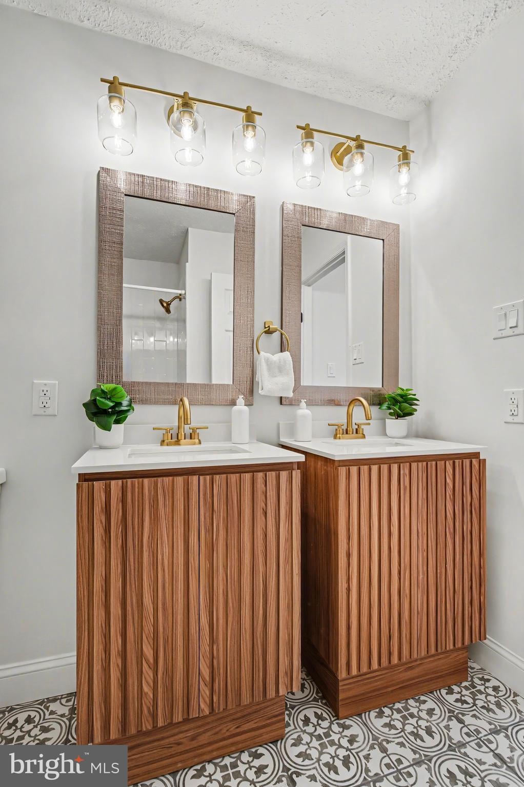 HEWITT FARMS - Residential