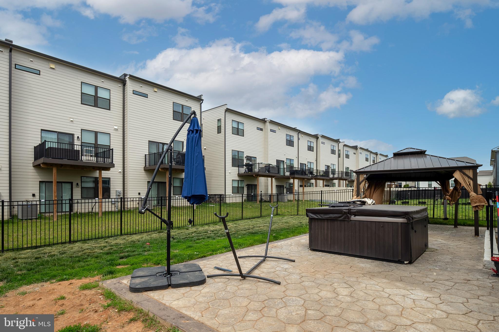 RENN QUARTER - Residential