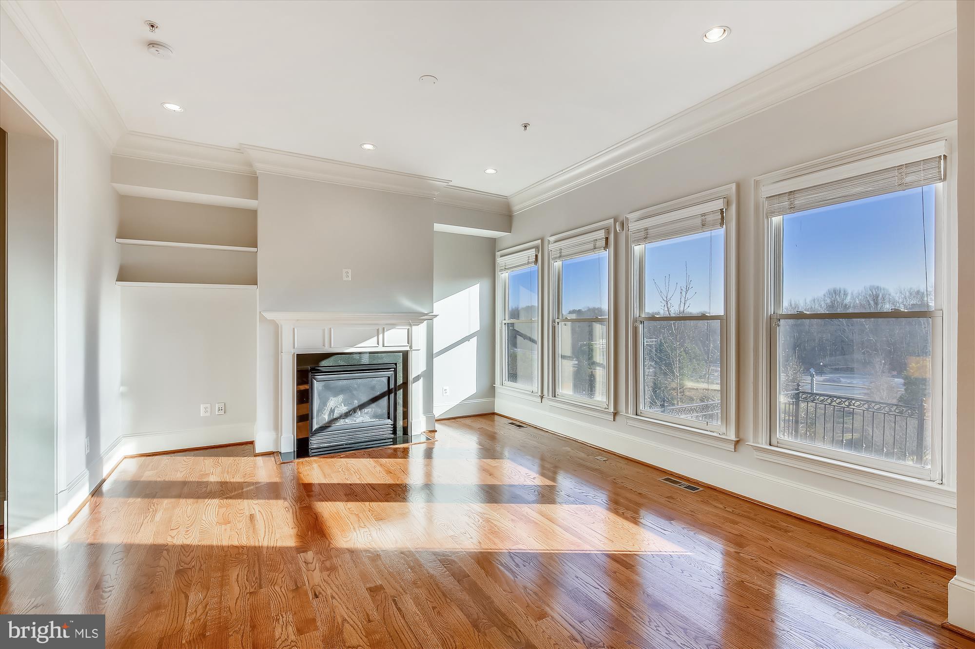 PARK POTOMAC - Residential