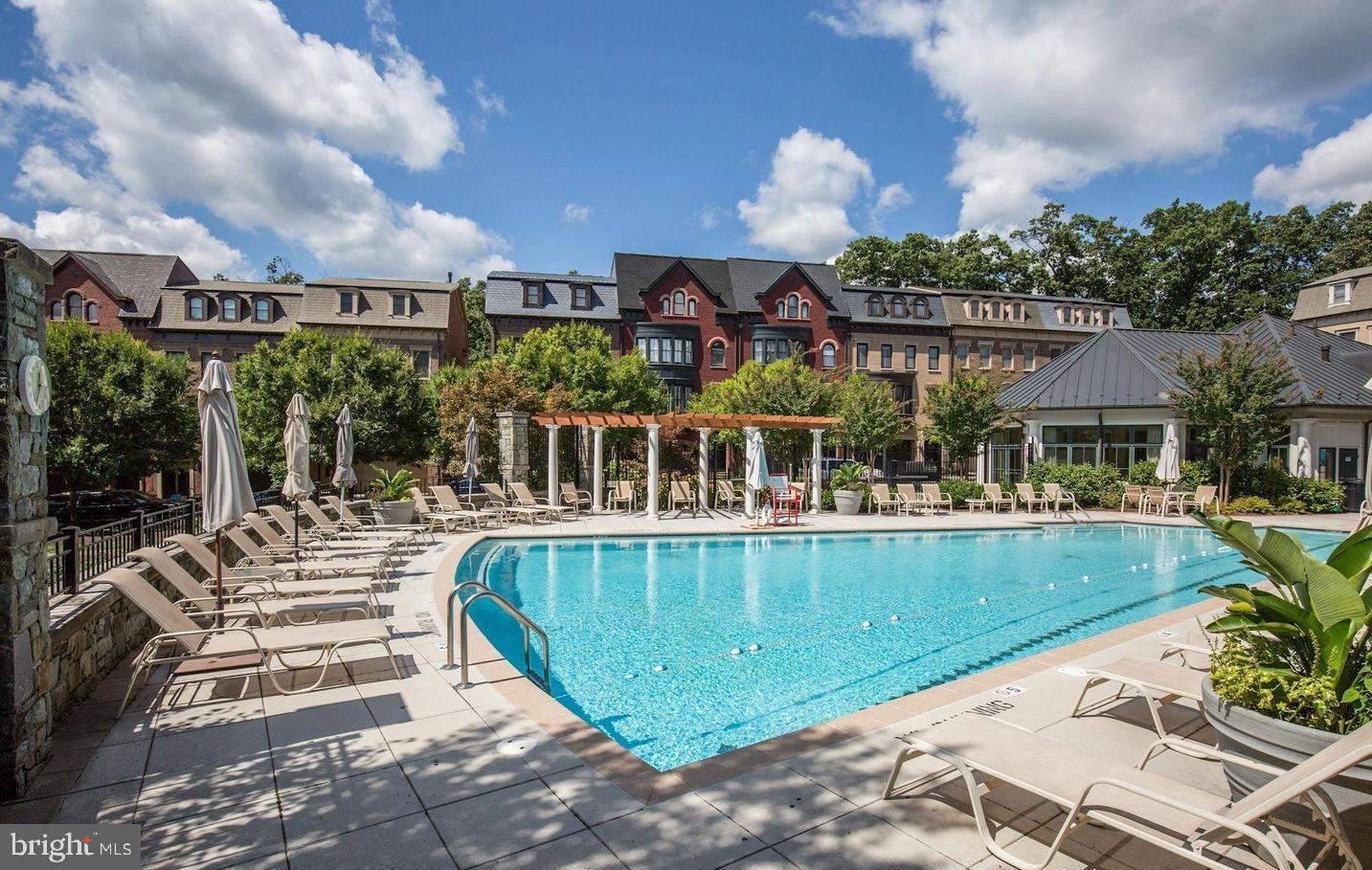 PARK POTOMAC - Residential