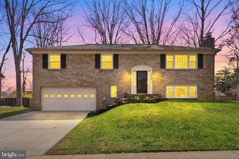 Homes For Sale - 16040 Fairway Drive<br/> Prince William County, DUMFRIES, VA 22025