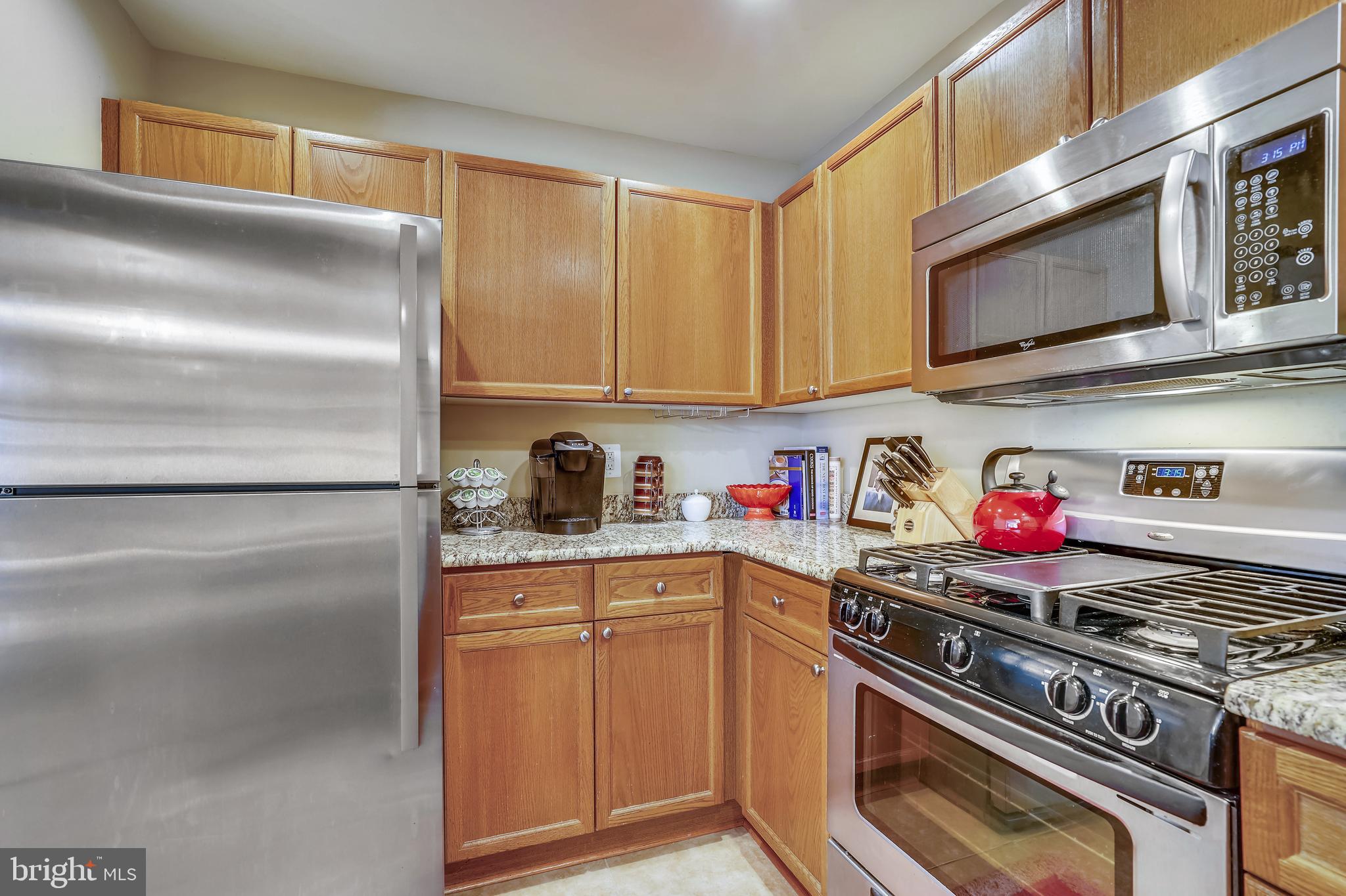 SAVOY PARK CONDOMINIUMS - Residential