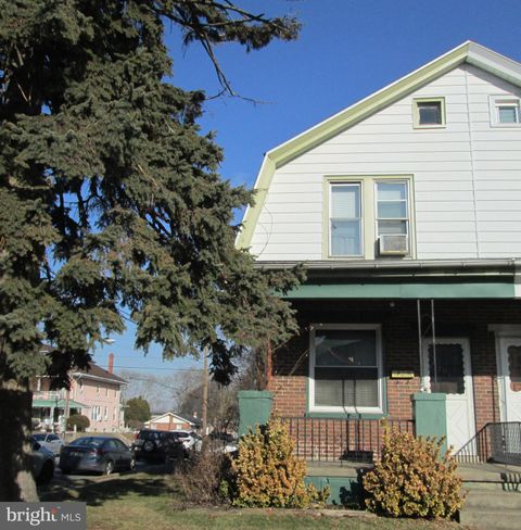 Photo of 701 Alton Avenue, READING, PA 19605 (MLS # PABK2068738)