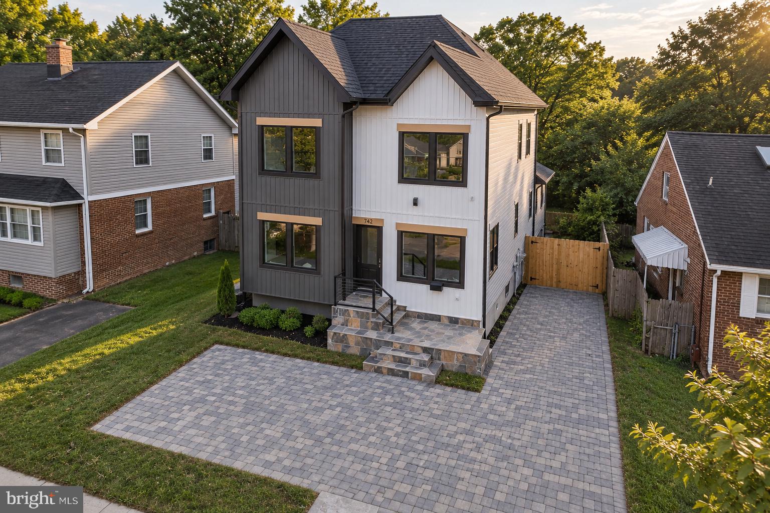 742 GEORGE MASON DRIVE 742