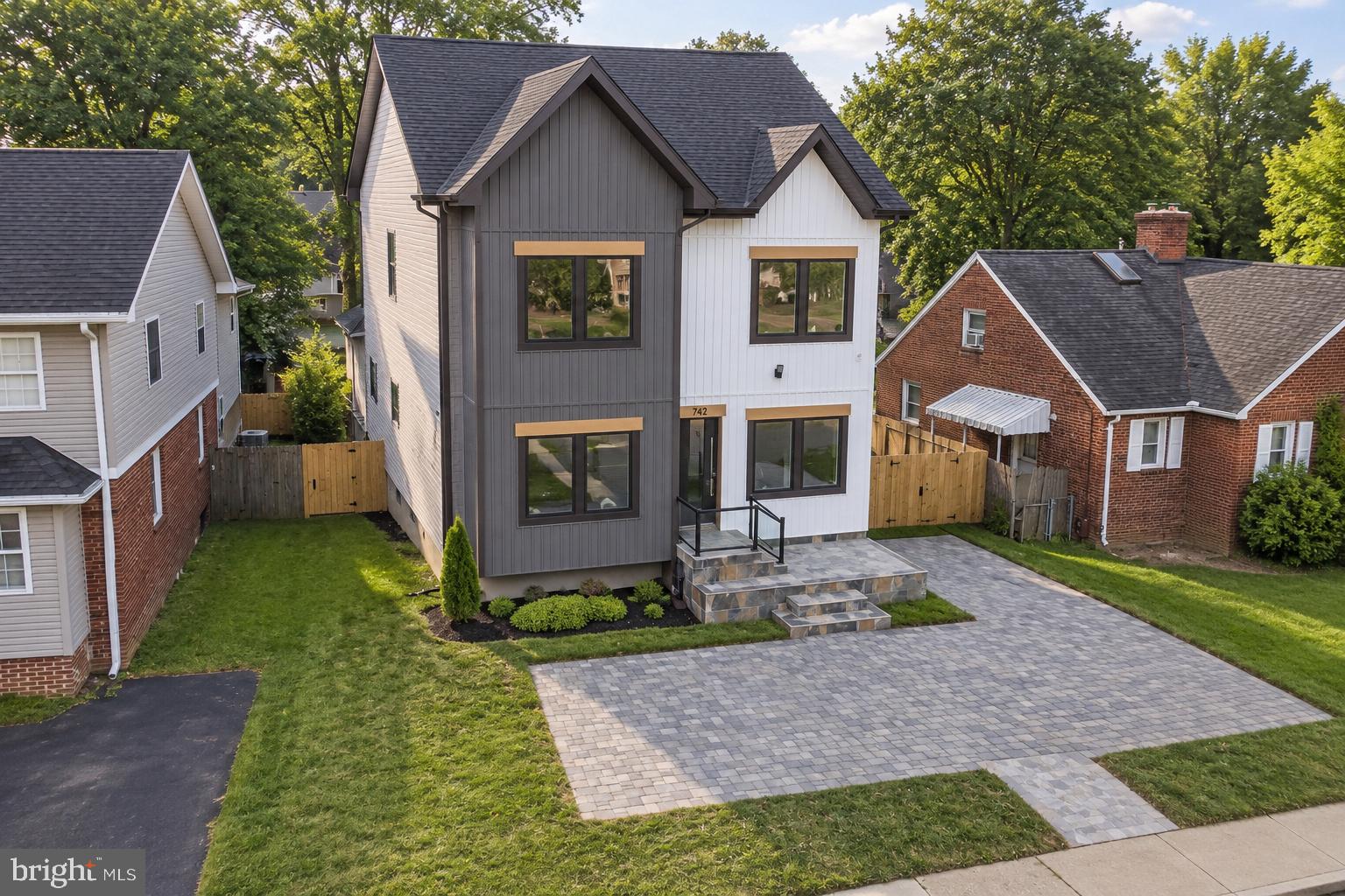 742 GEORGE MASON DRIVE 742