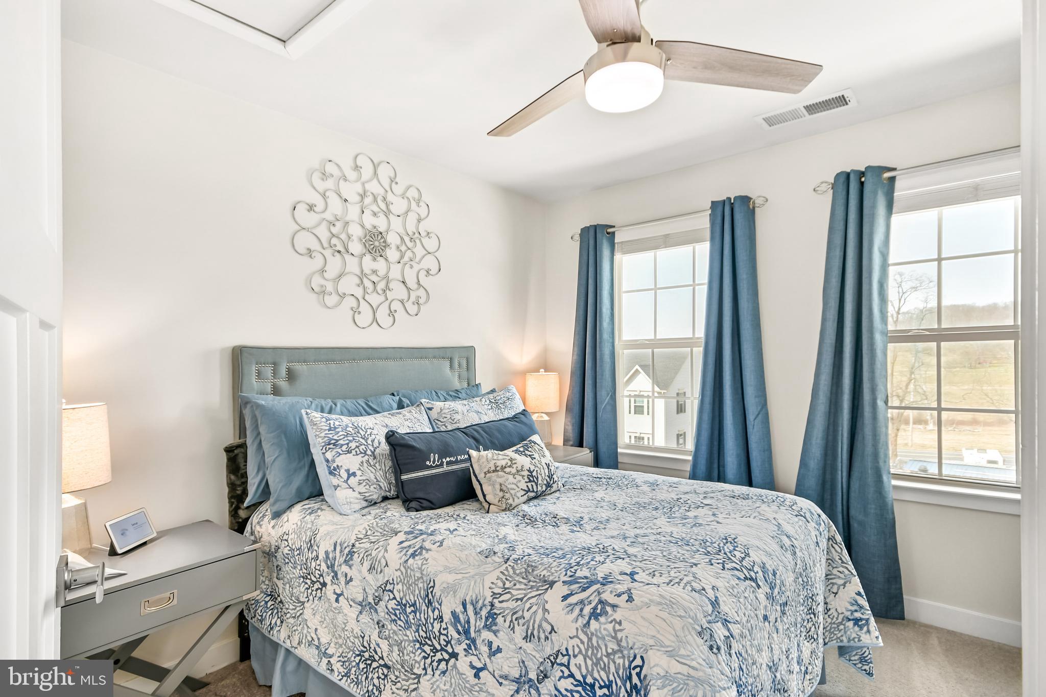 LAKE LINGANORE - Residential