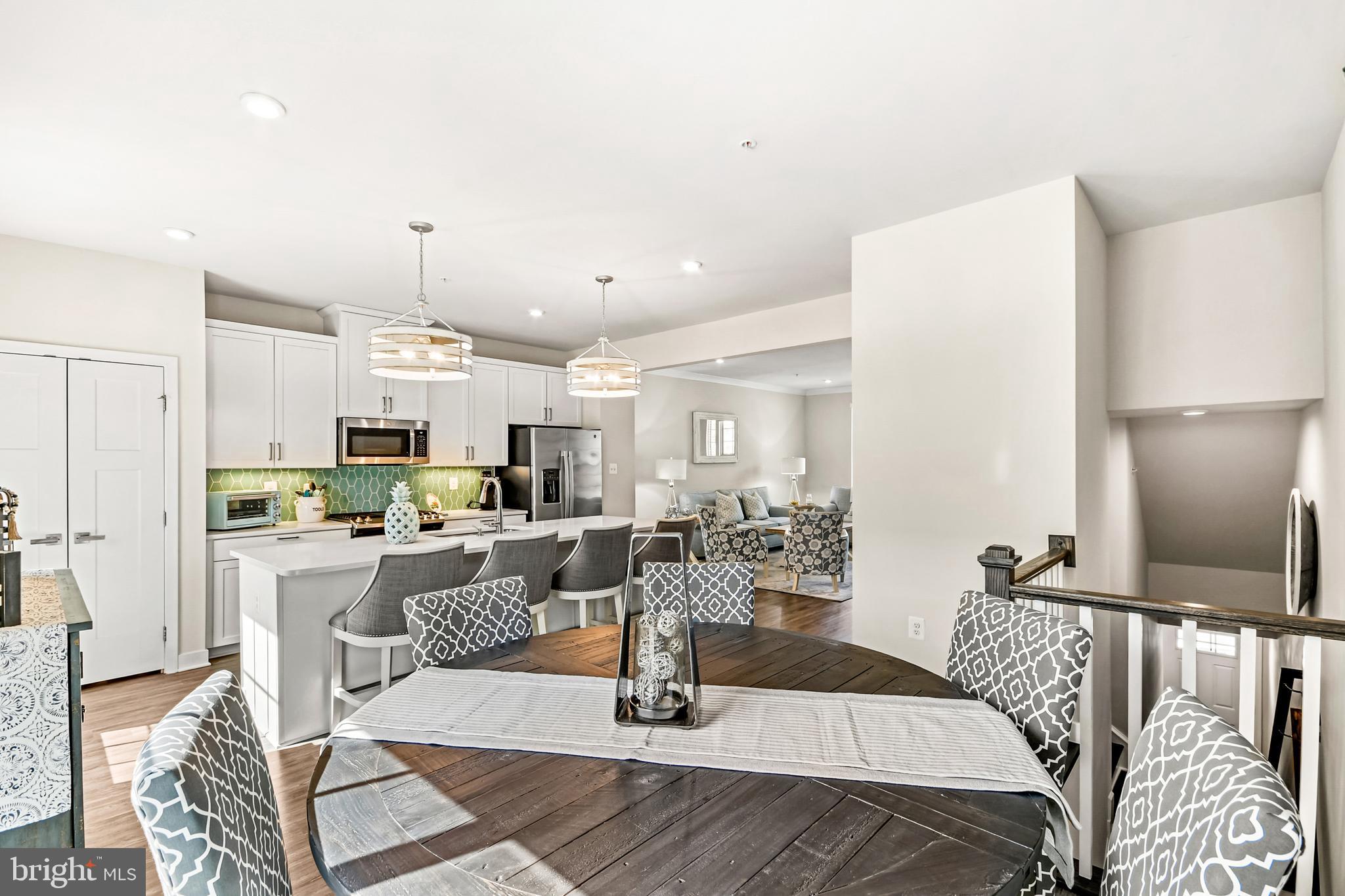 LAKE LINGANORE - Residential