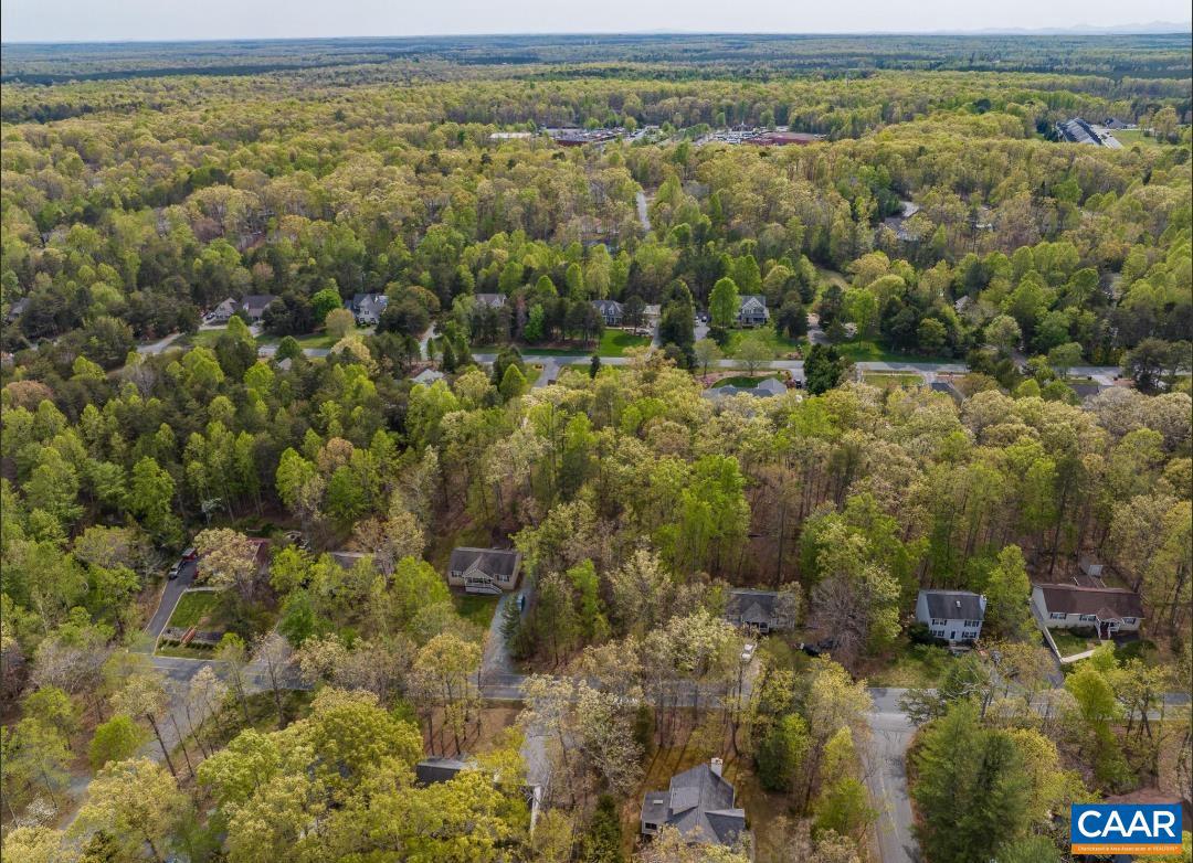 LAKE MONTICELLO - Land